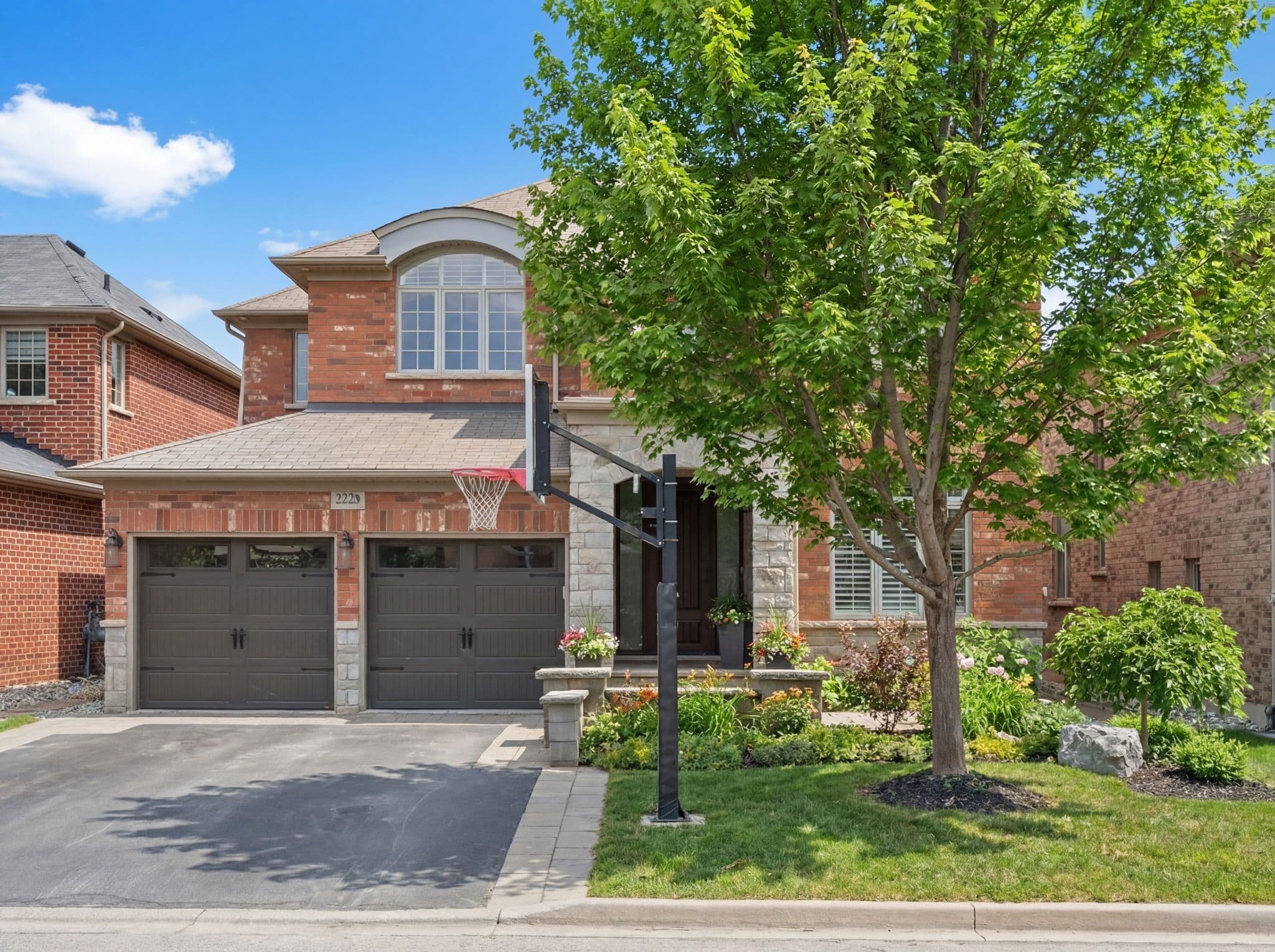 3225 Saltaire Crescent, Oakville, ON L6M 0K8