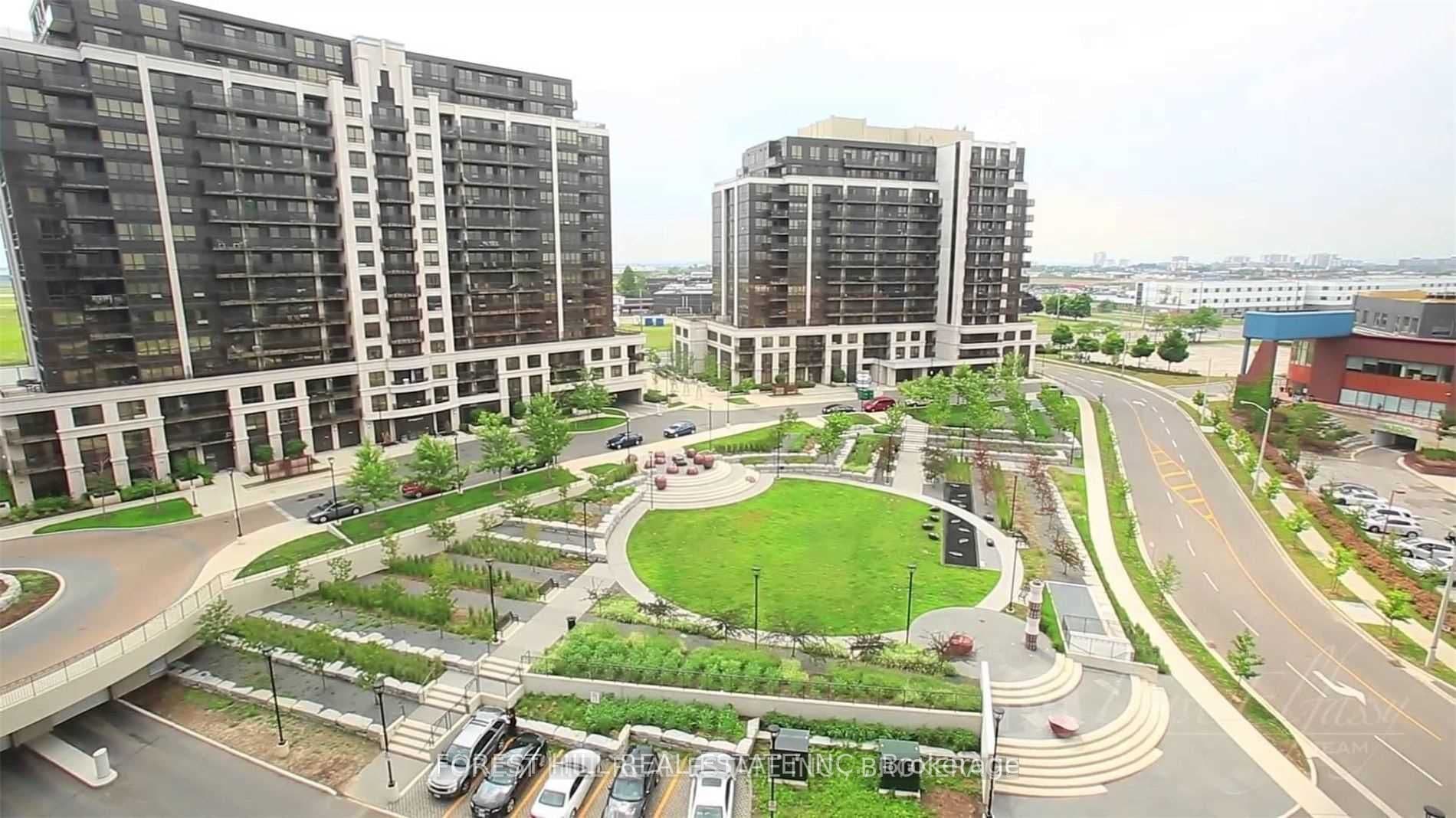 1 De Boers Drive 316, Toronto W05, ON M3J 0G6