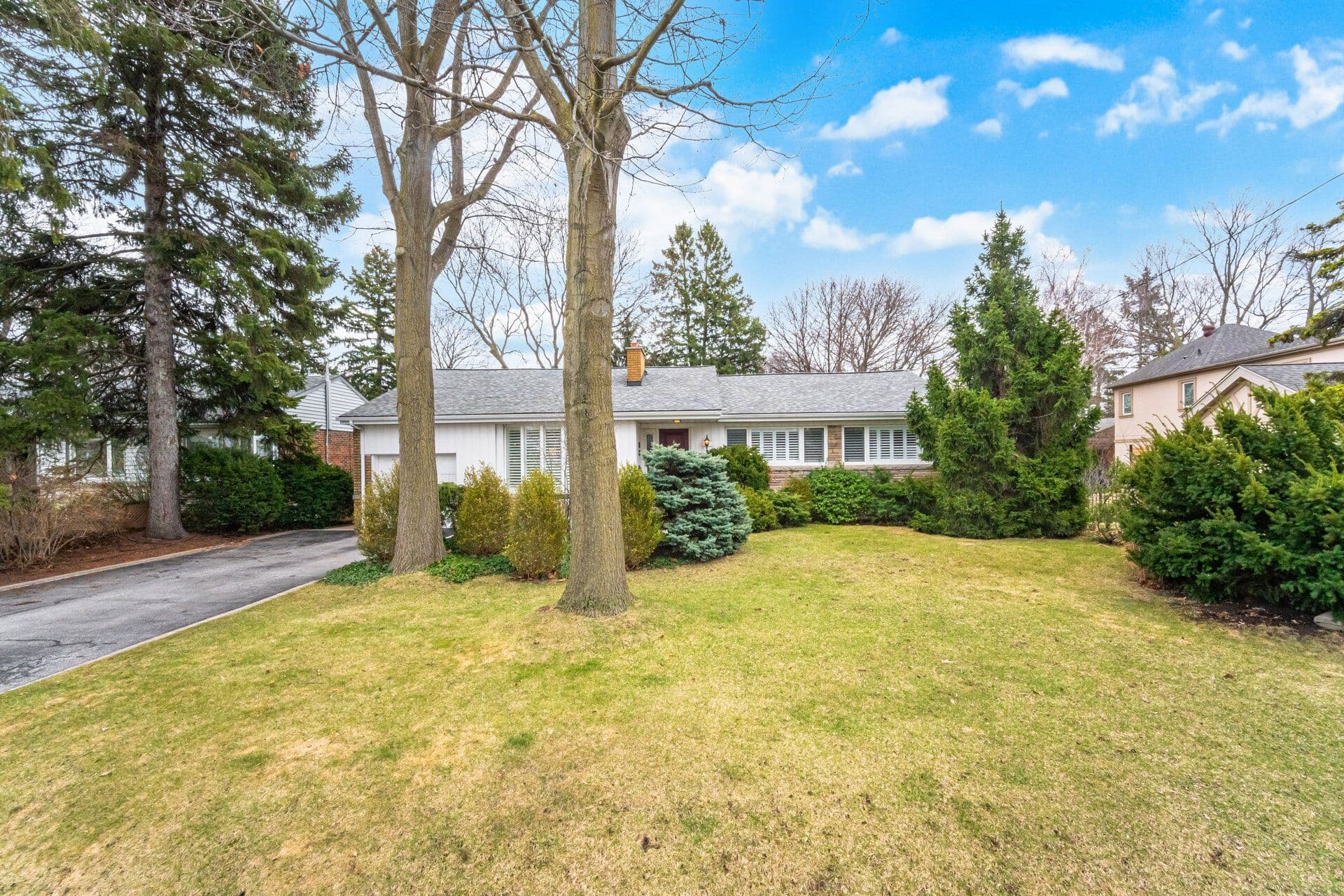 1448 Glenwatson Drive, Mississauga, ON L5E 2V9