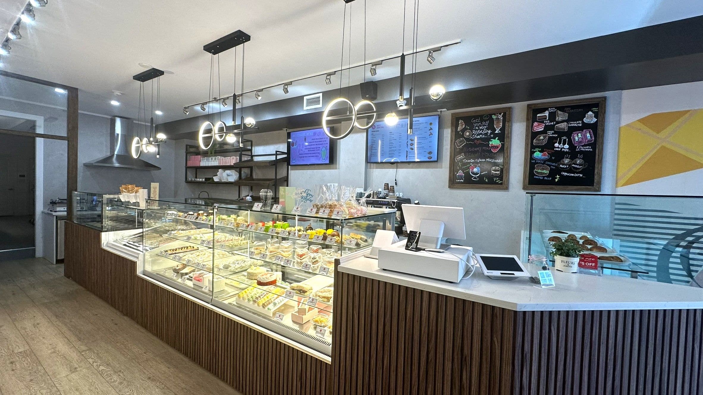 563 Danforth Avenue, Toronto E01, ON M4K 1P9