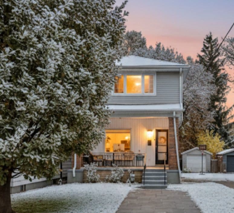 139 King Edward Avenue, Toronto E03, ON M4C 5J7