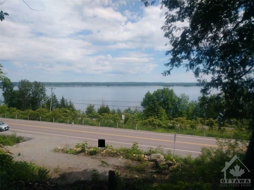 00 RIVER Road, McNab/Braeside, ON K0A 1G0