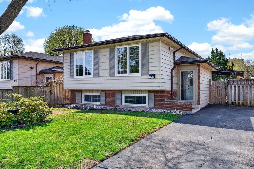 368 Carson Drive, Hamilton, ON L8T 4V1