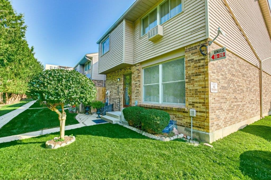 1 Lamer's Court 15, Tillsonburg, ON N4G 4T6