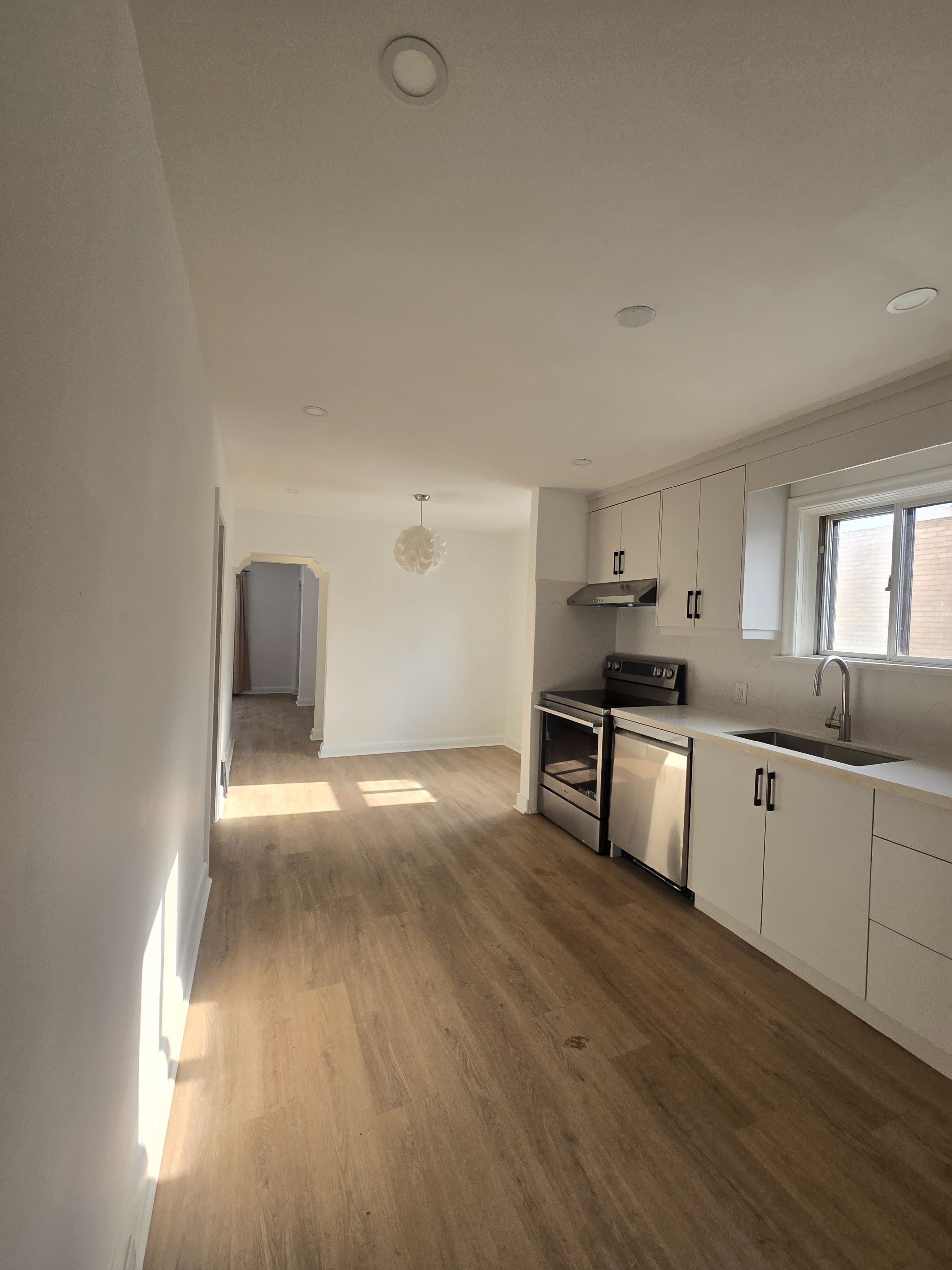 46 Pitt Avenue Main, Toronto E04, ON M1L 2R4