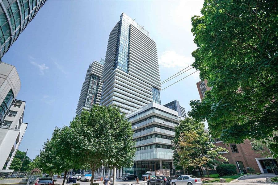 161 Roehampton Avenue 4002, Toronto C10, ON M4P 0C8