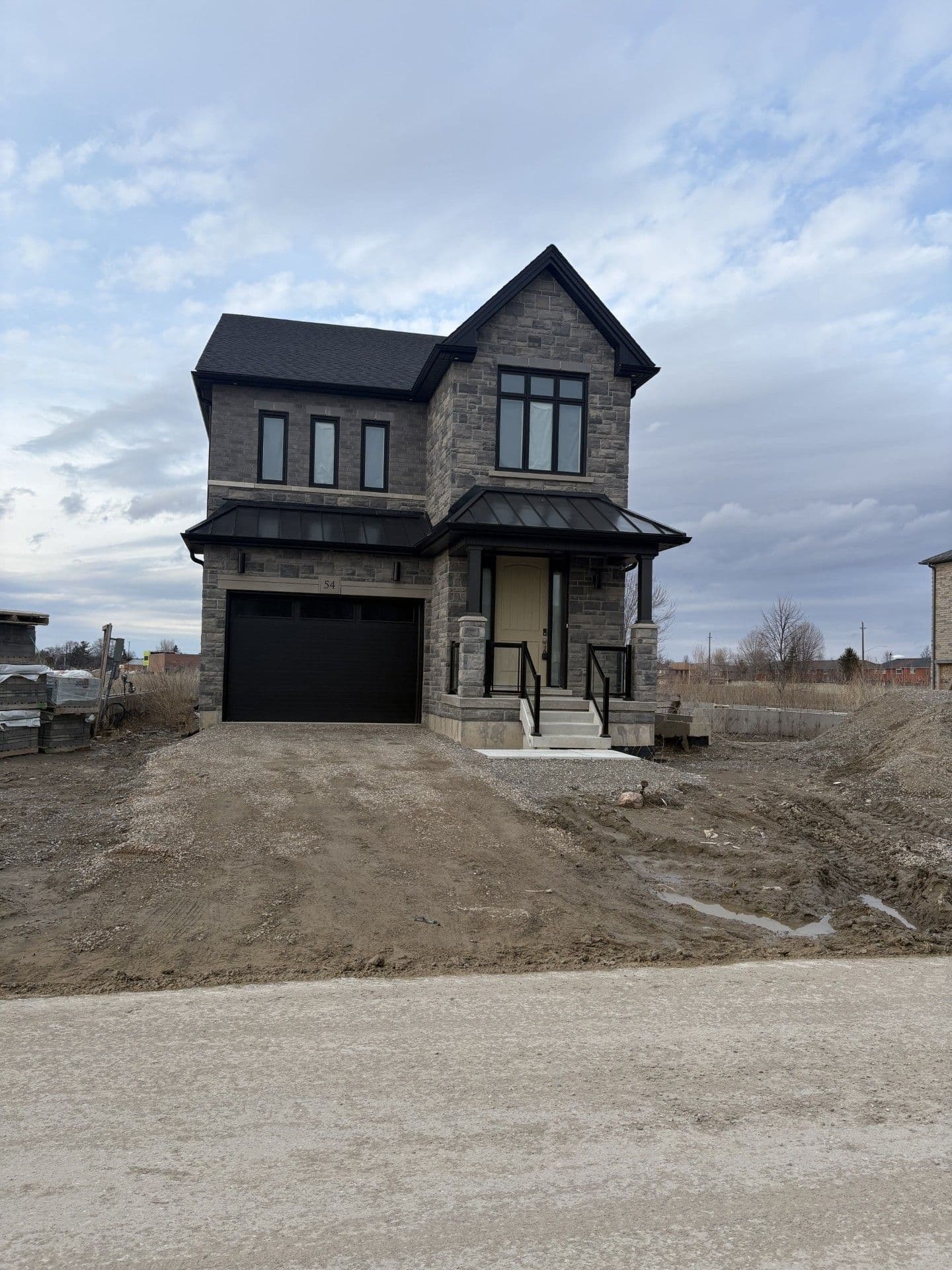 54 Kiernan North Crescent Room 2, New Tecumseth, ON L9R 0V3