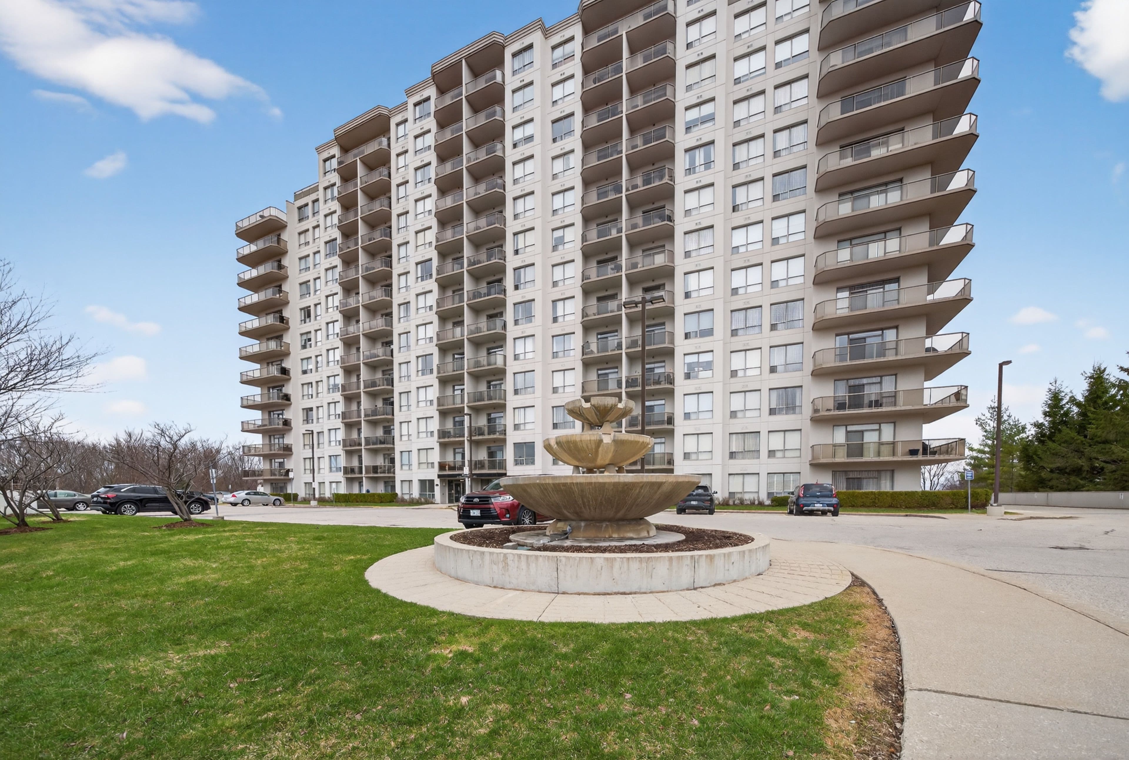 353 Commissioners Road W 803, London South, ON N6J 0A3