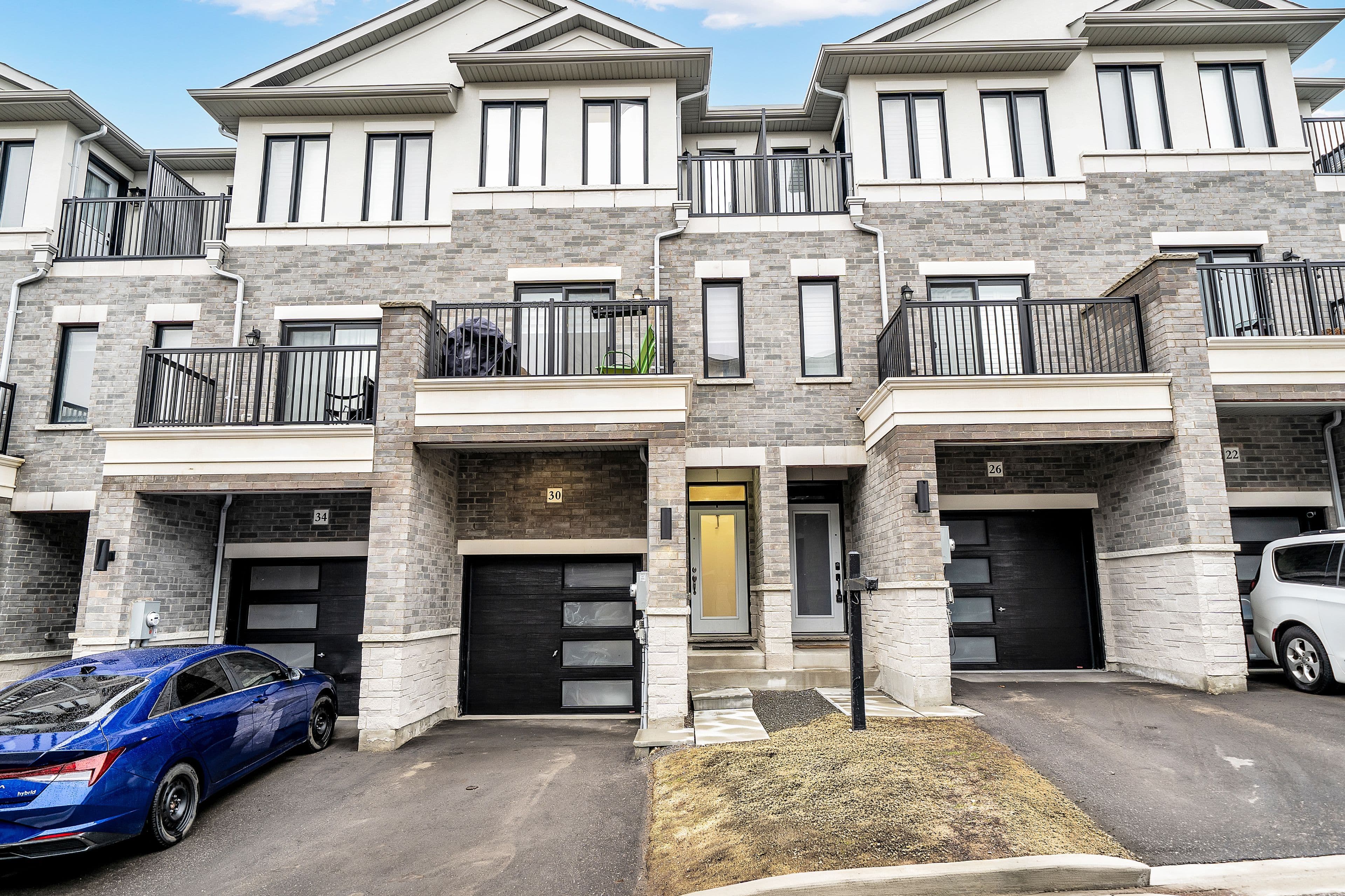 30 Gerry Henry Lane, Clarington, ON L1E 0L8