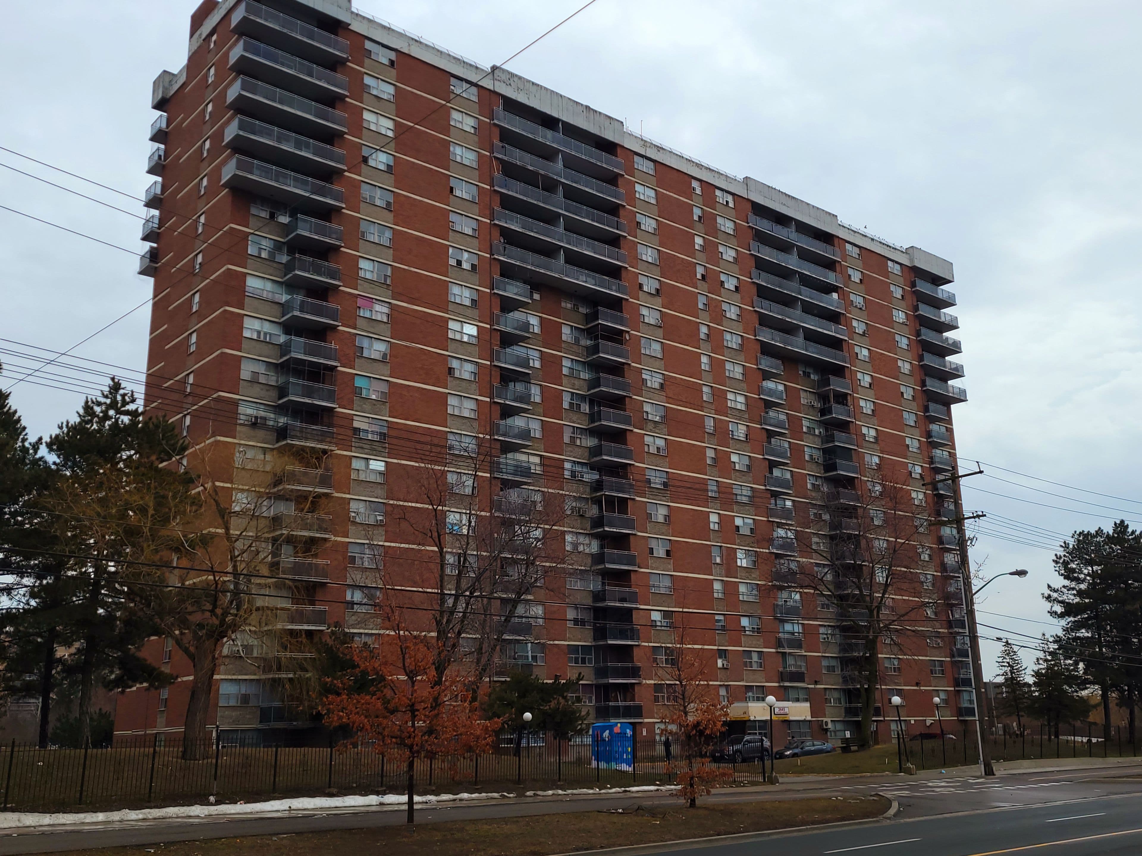 2645 Kipling Avenue 1707, Toronto W10, ON M9V 3S6