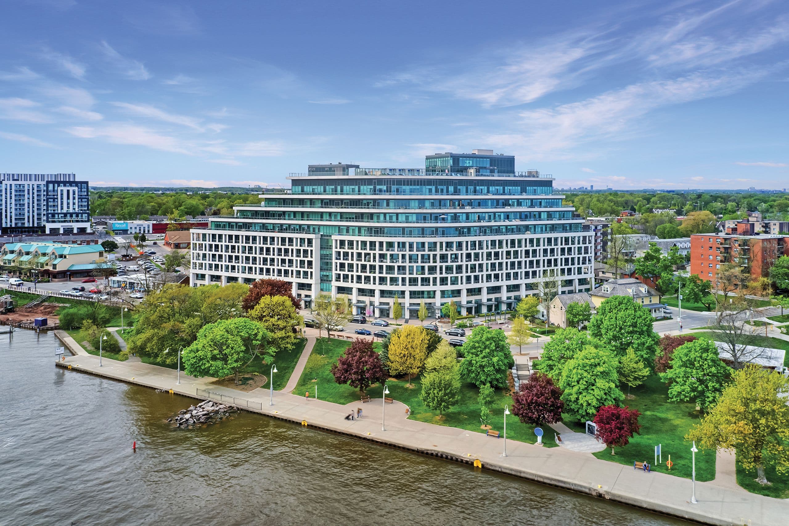 11 Bronte Road 702, Oakville, ON L6L 0E1