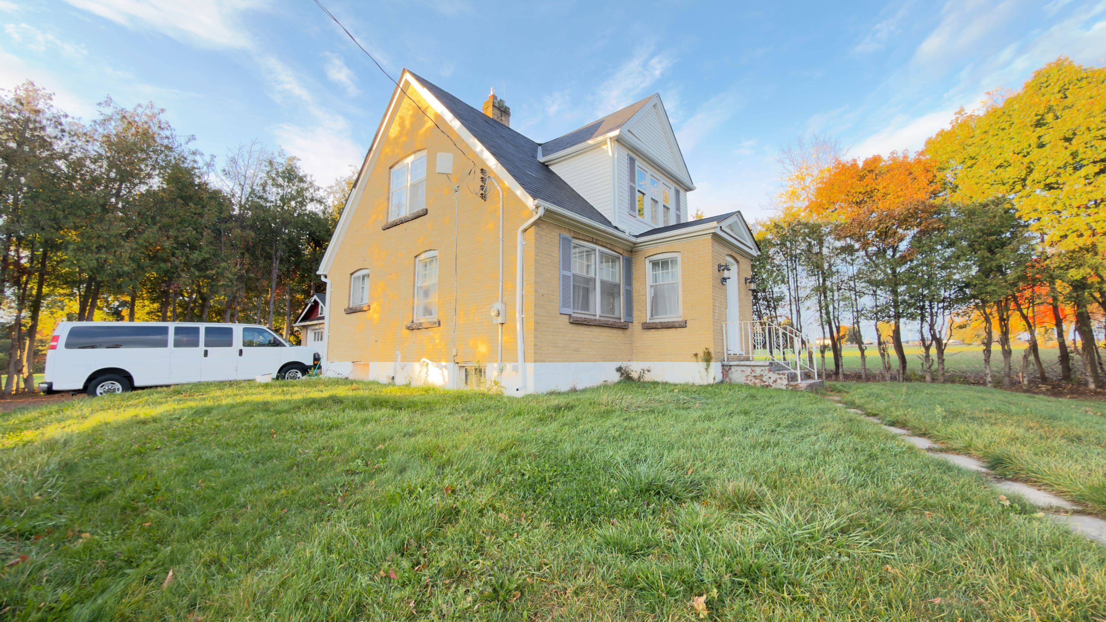 8790 Trafalgar Road, Halton Hills, ON L7G 4S5