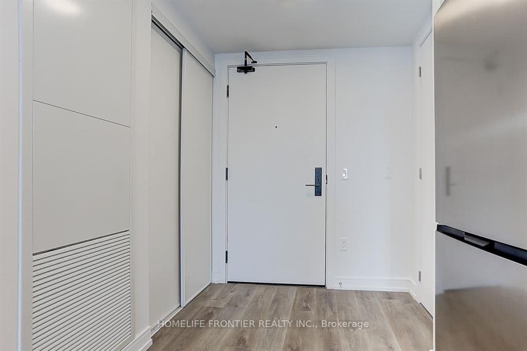 1 Jarvis Street 433, Hamilton, ON L8R 3J2