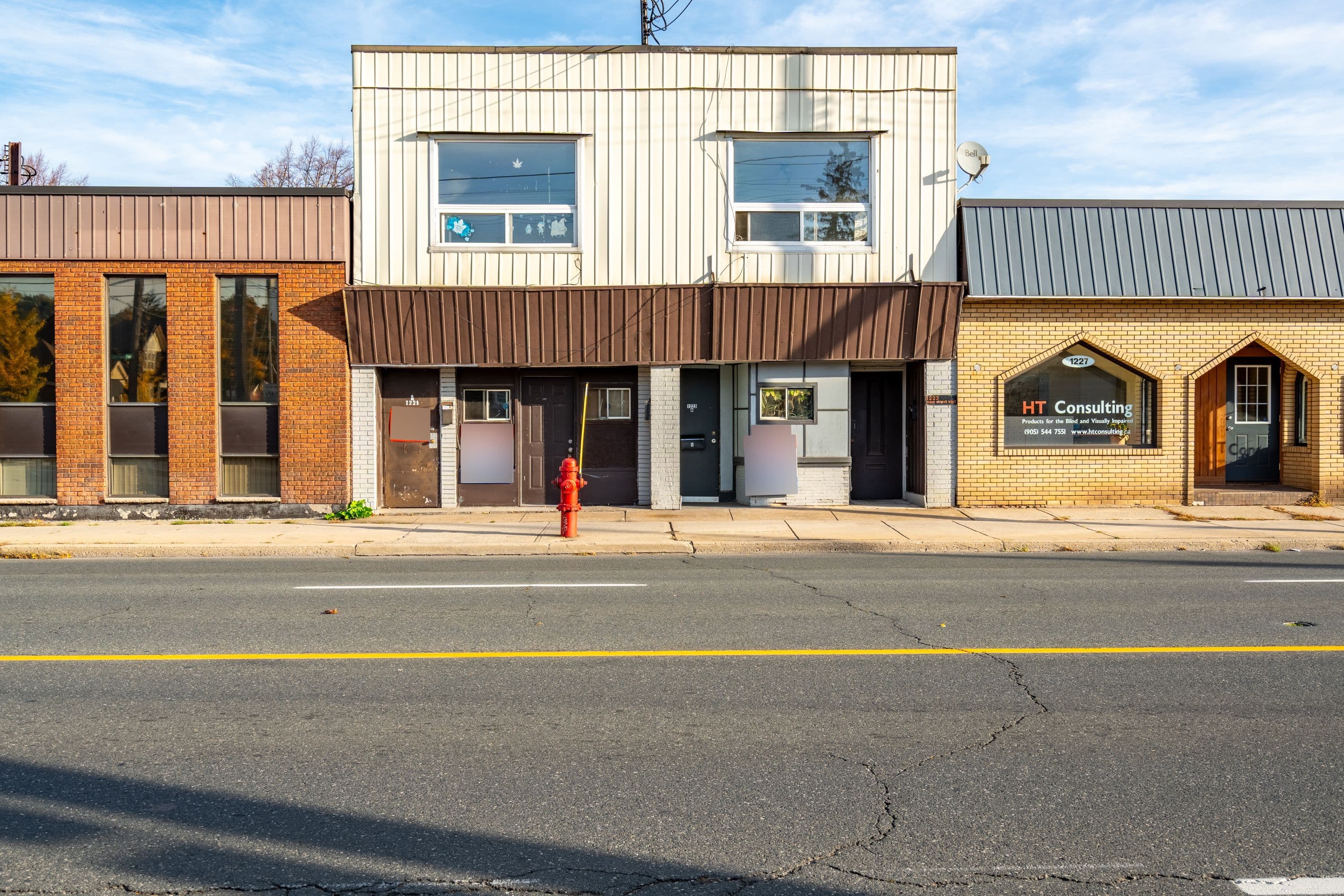 1221-1223 MAIN Street E, Hamilton, ON L8K 1A5