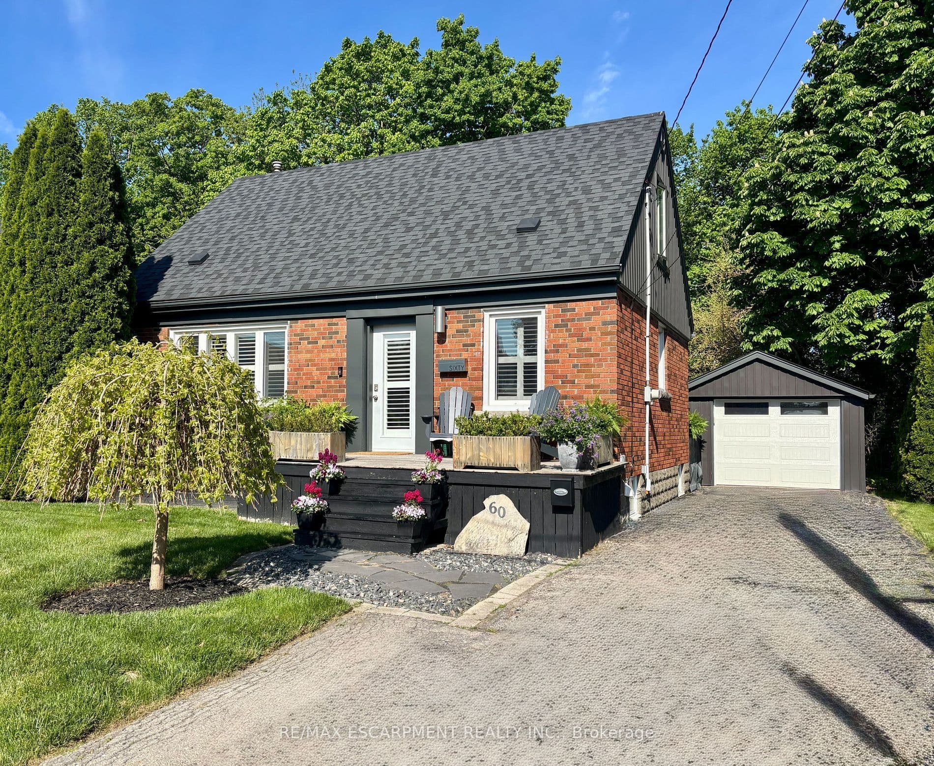 60 Galbraith Drive, Hamilton, ON L8G 1Z9