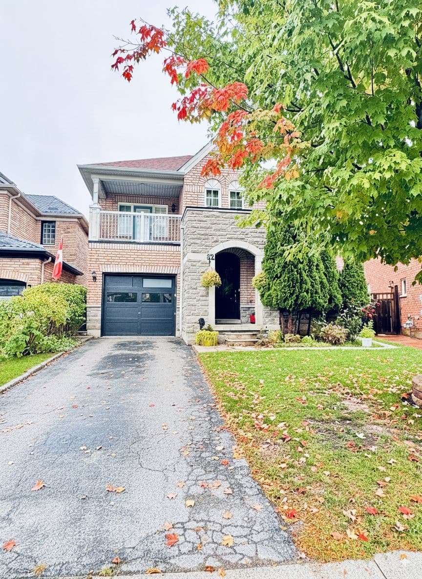 52 Rivendell Trail, Toronto E11, ON M1X 2B8