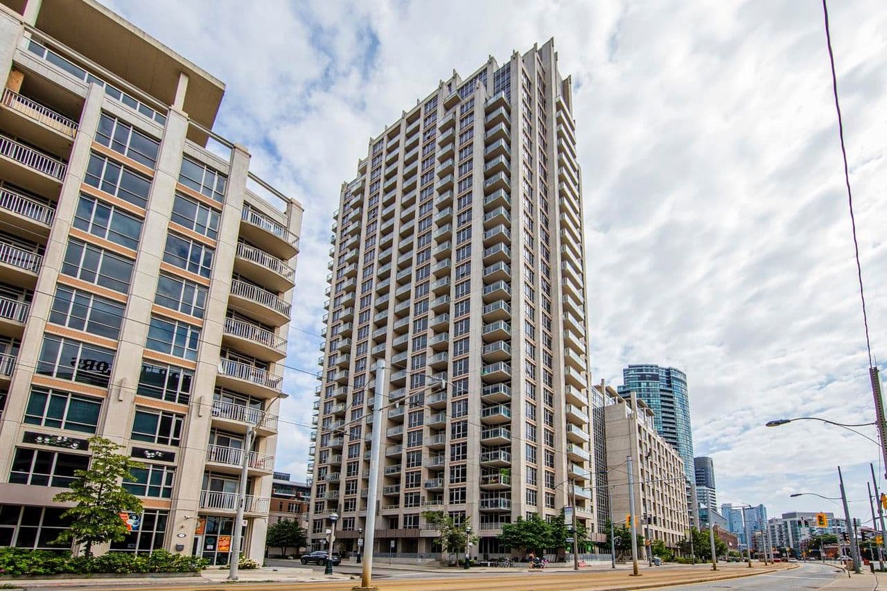 21 Grand Magazine Street 1201, Toronto C01, ON M5V 1B5