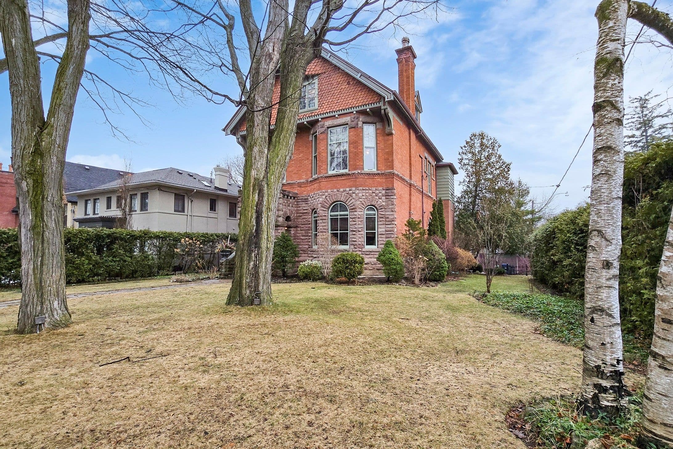 97 Glengrove Avenue W Main & 2nd, Toronto C04, ON M4R 1N8