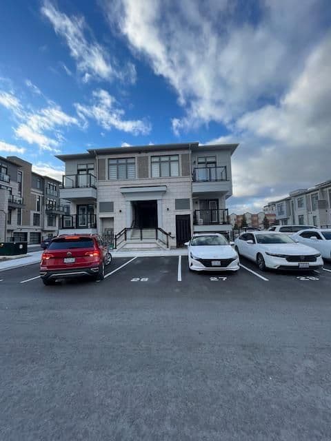 40 Halliford Place 511, Brampton, ON L6P 4R1