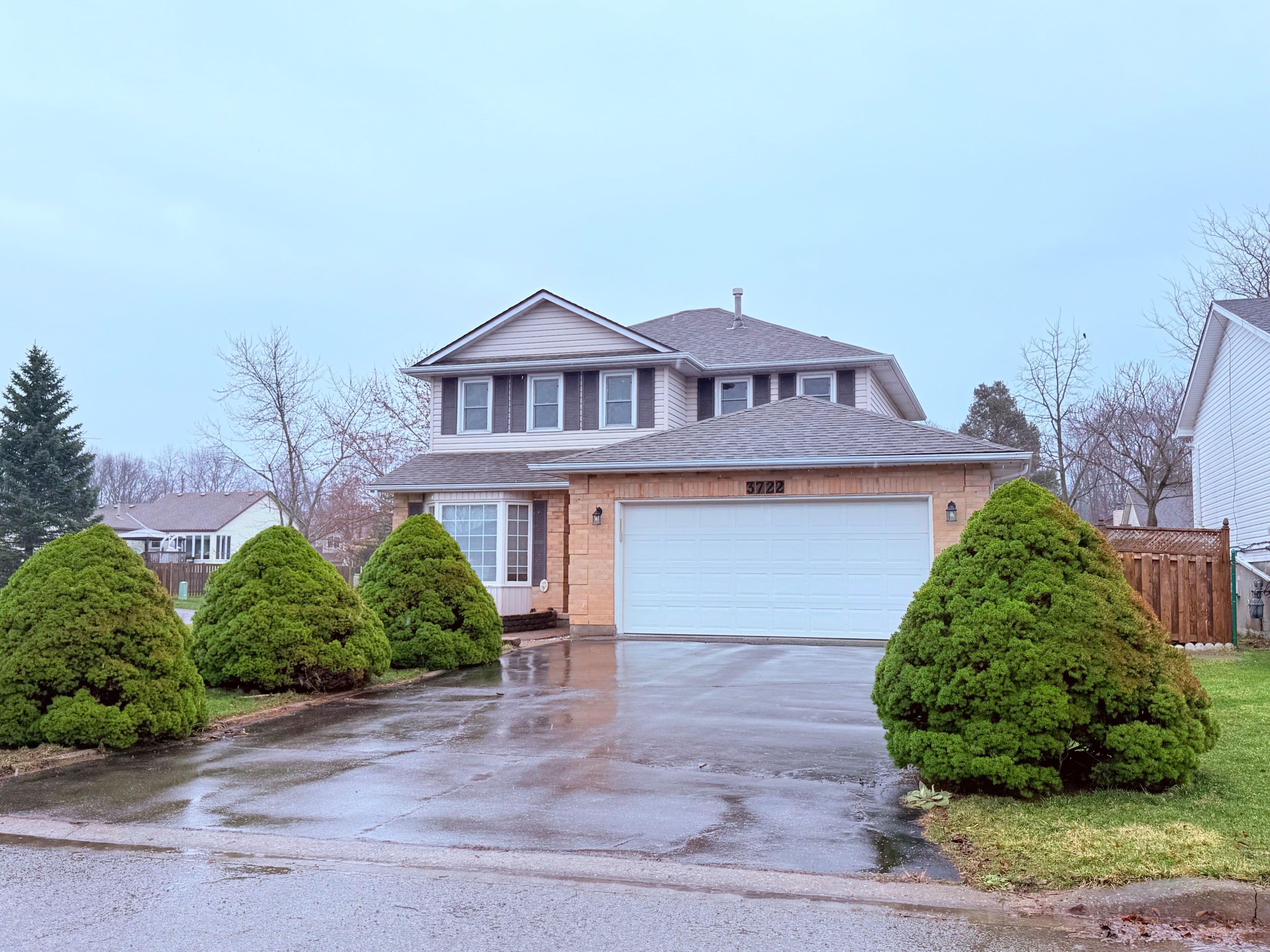 3722 Sussex Lane, Fort Erie, ON L0S 1S0