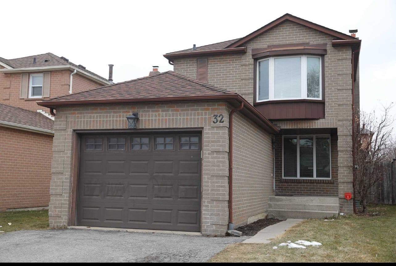 32 Millington Crescent, Ajax, ON L1T 1R3