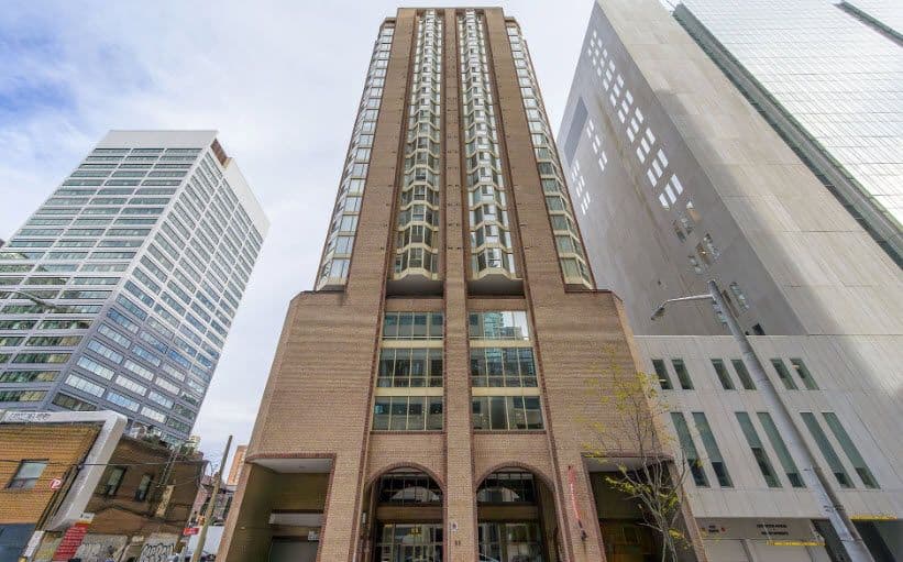 55 Centre Avenue 2101, Toronto C01, ON M5G 2H5