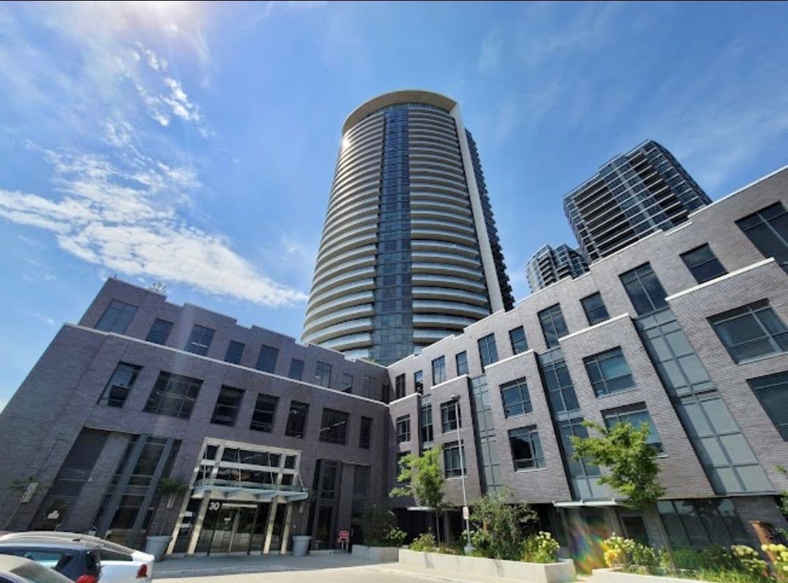 30 Gibbs Road 2908, Toronto W08, ON M9B 0E4