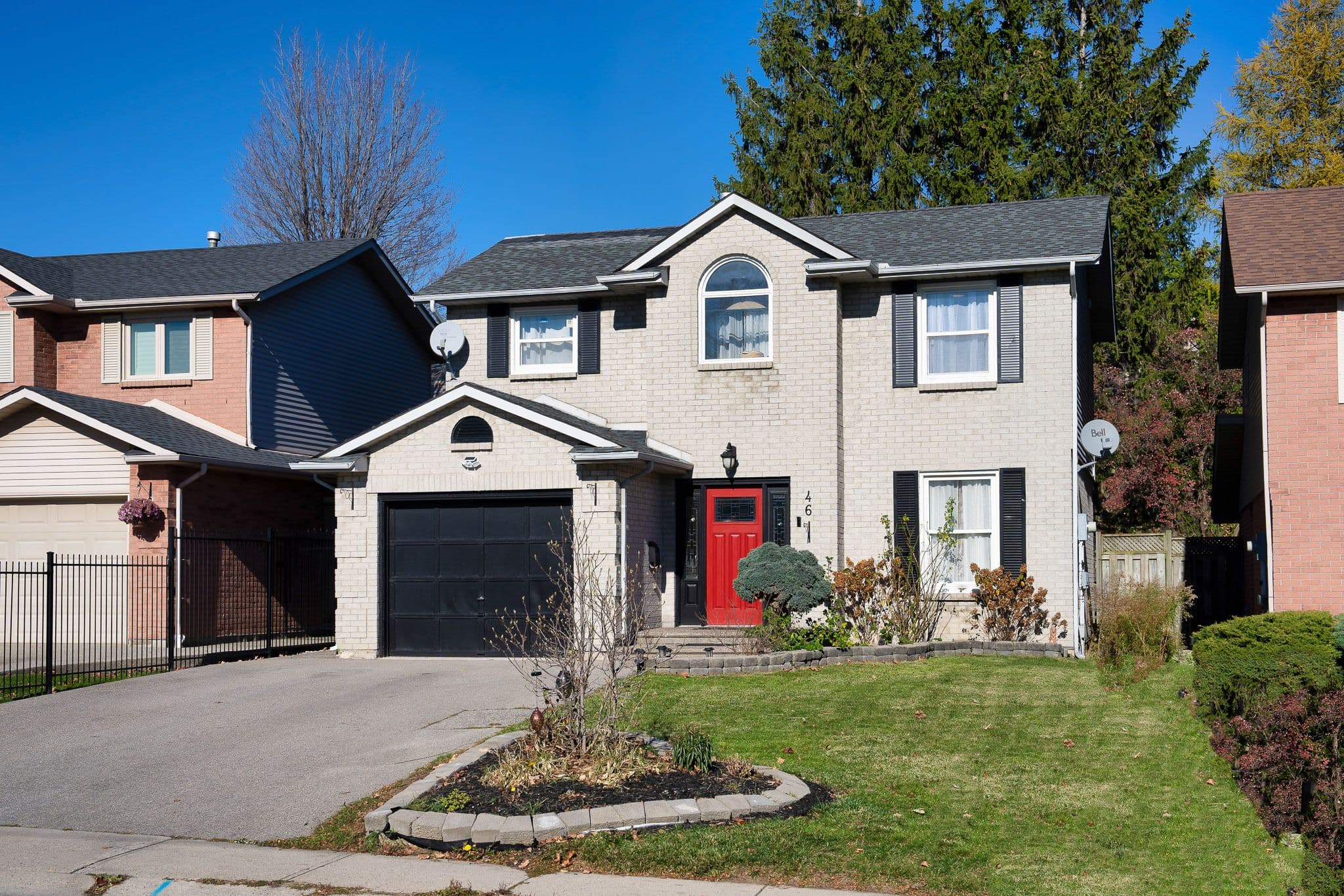 46 Novoco Drive, Hamilton, ON L9C 7E8