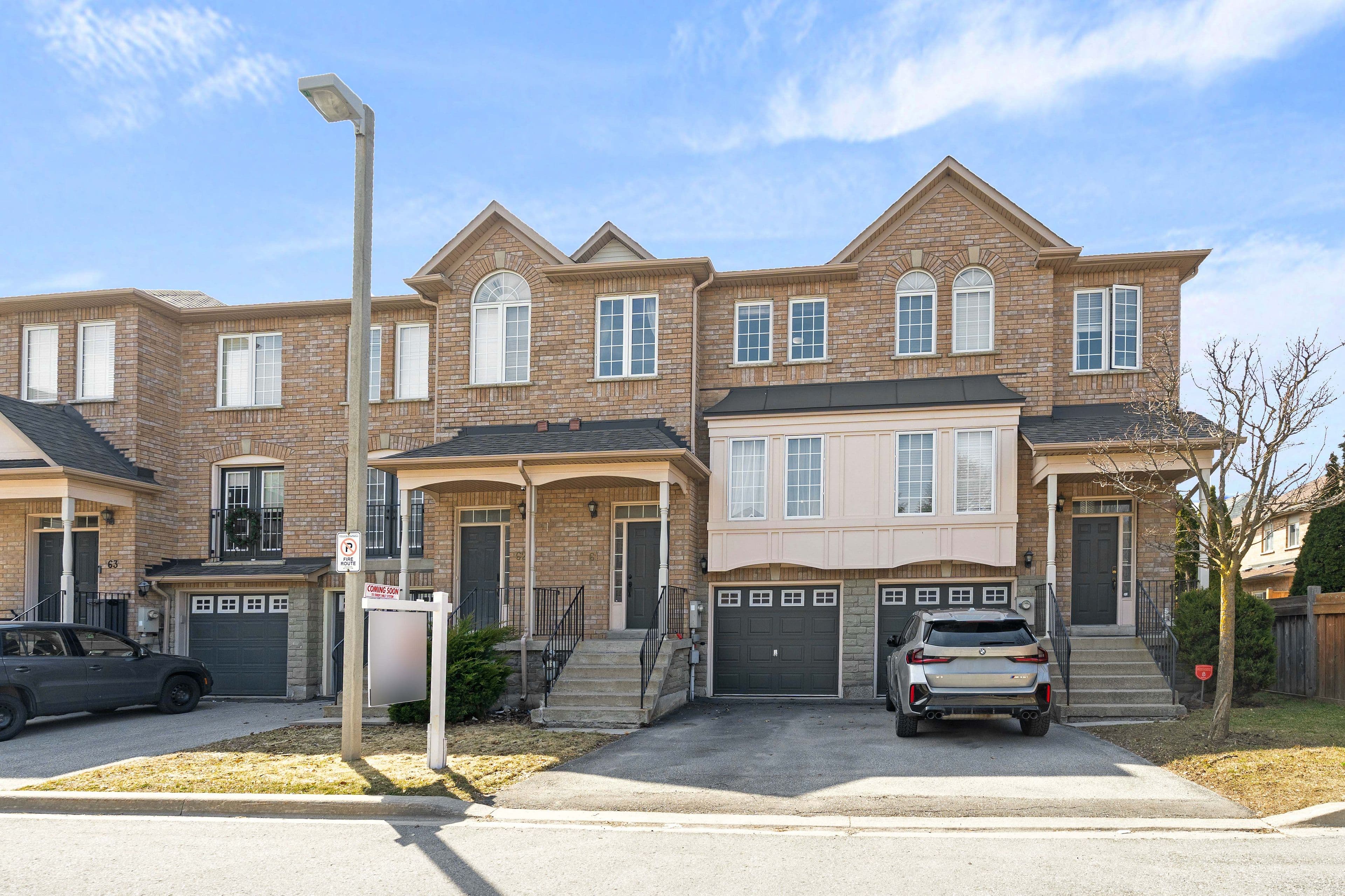 19 Foxchase Avenue 61, Vaughan, ON L4L 9N1