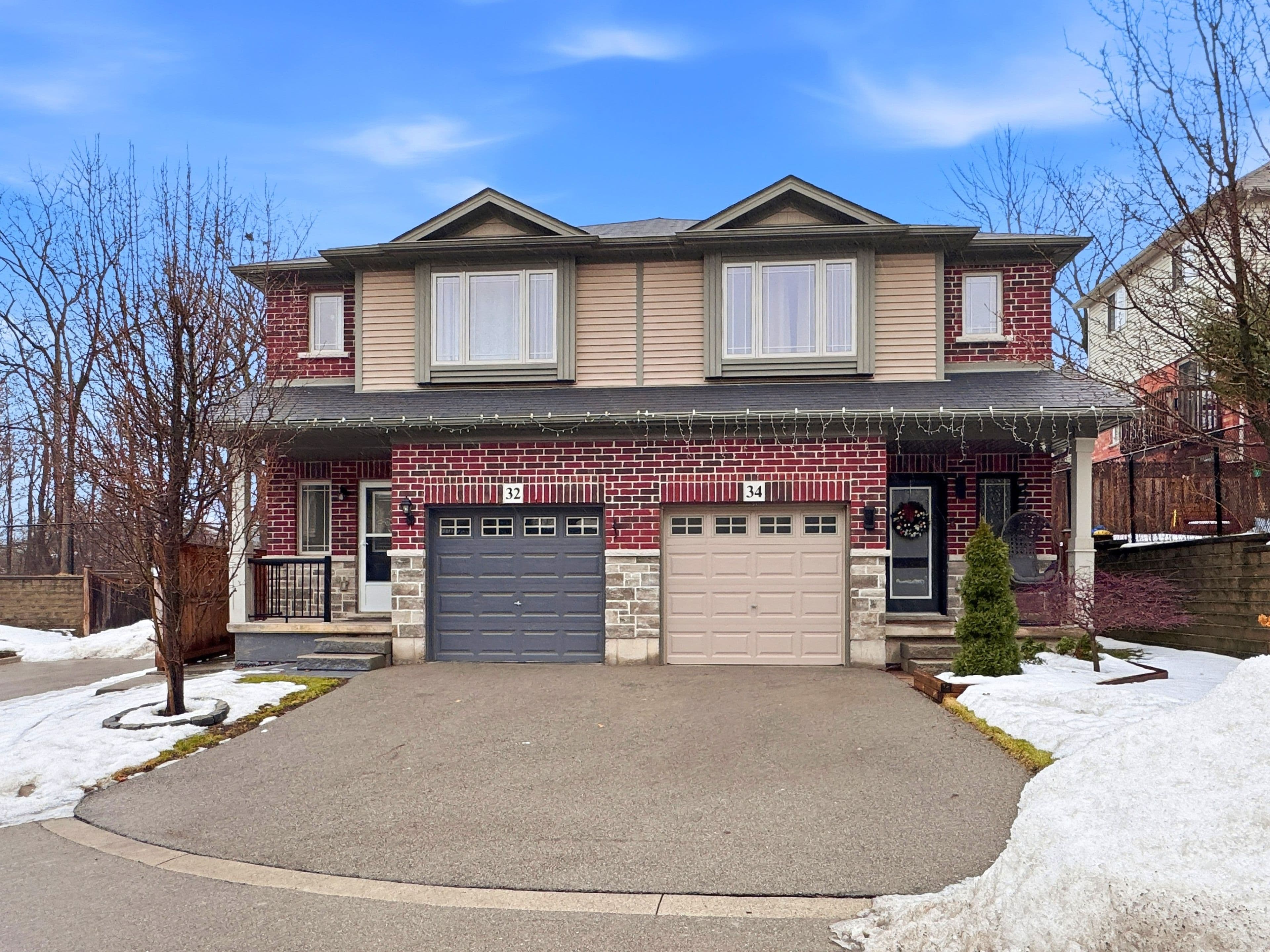 32 Rolling Lane, Hamilton, ON L8K 0A1