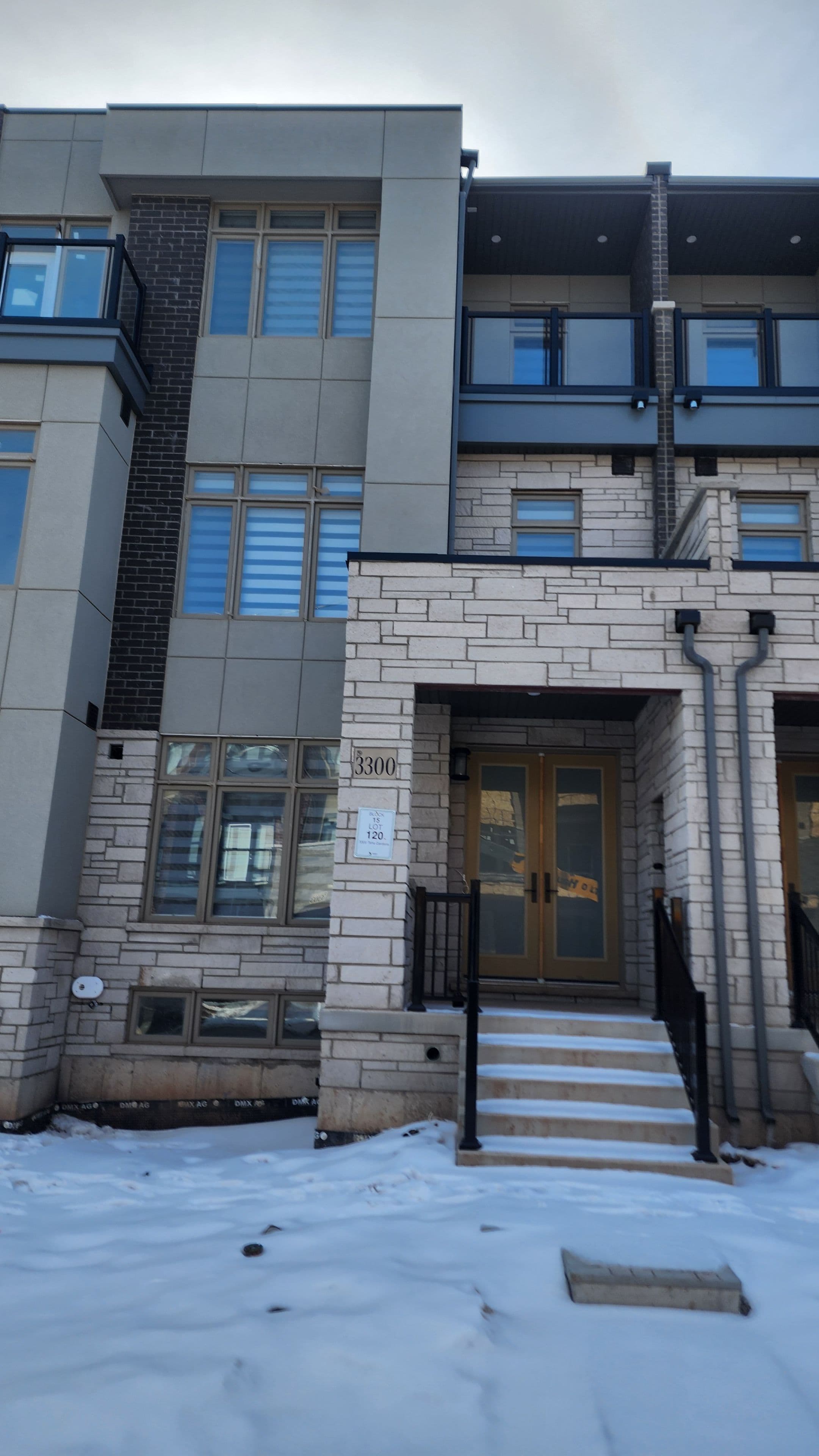 3300 Taha Gardens, Oakville, ON L6M 4K1