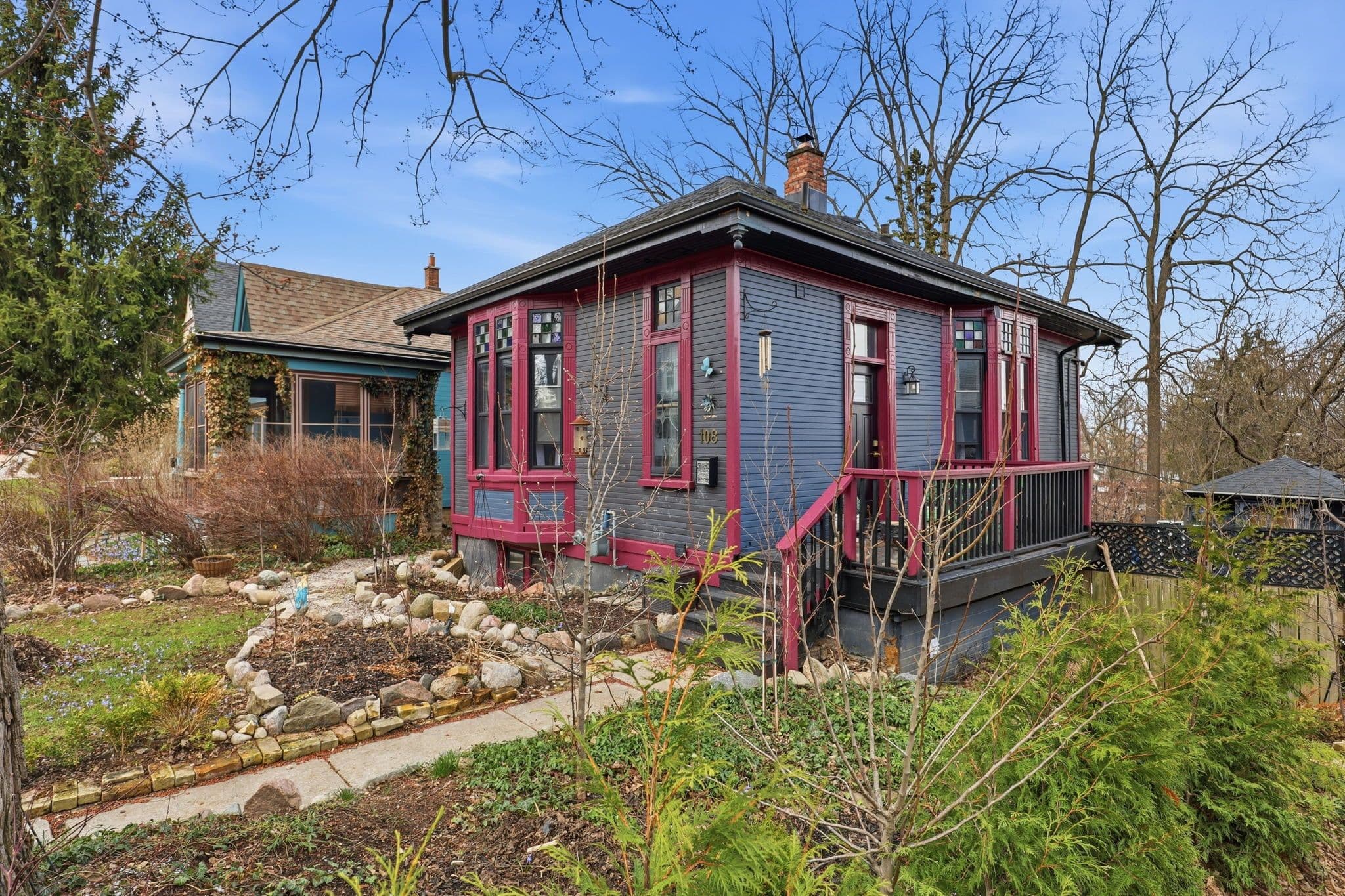 108 McClary Avenue, London South, ON N6C 1P8