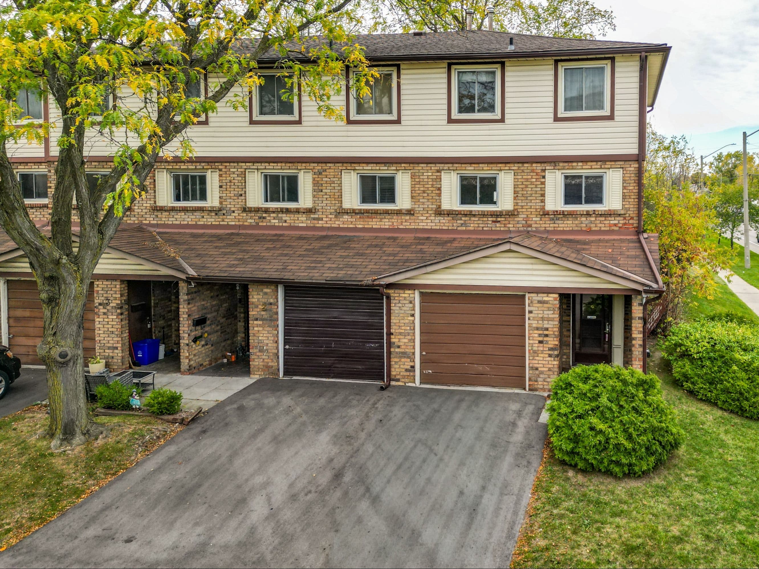 34 Bow Valley Drive 1, Hamilton, ON L8E 3L4
