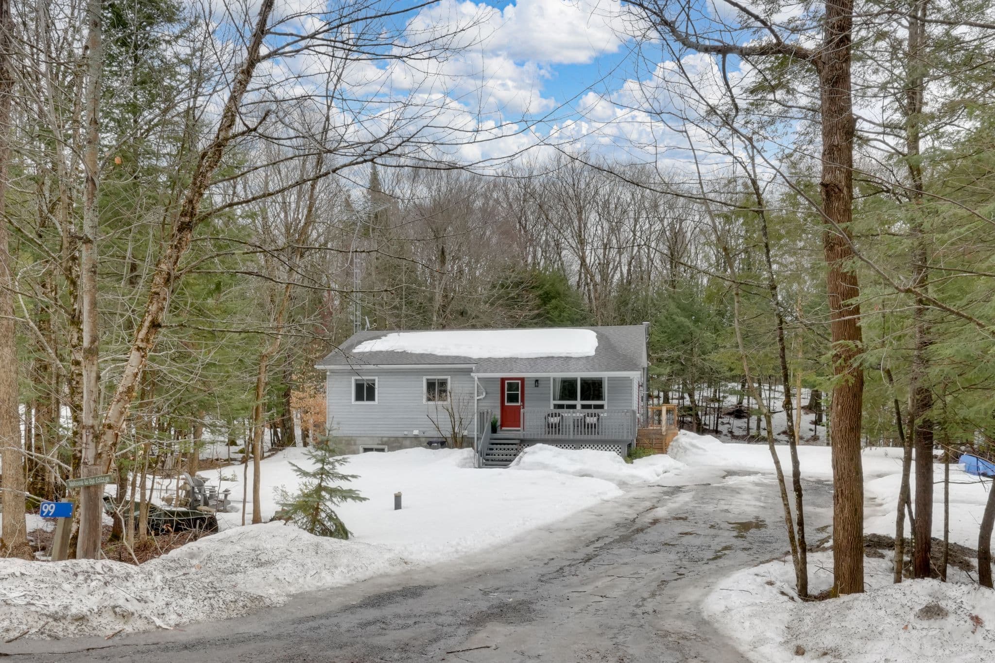 99 Vernon Lane, Huntsville, ON P1H 2J2