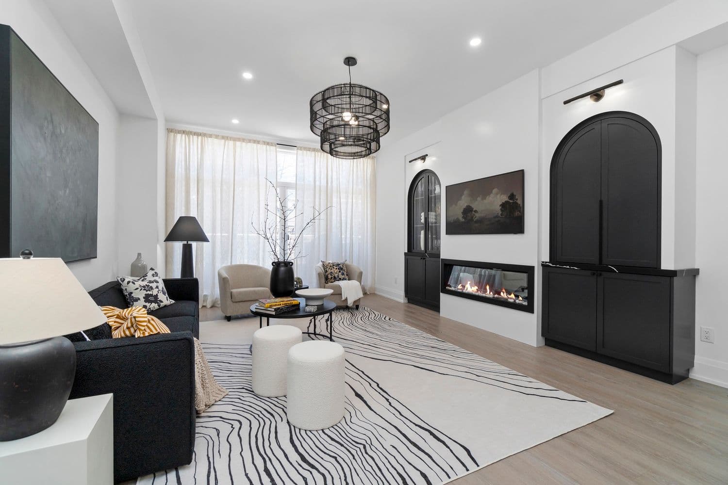 60A Tecumseth Street, Toronto C01, ON M5V 2R8