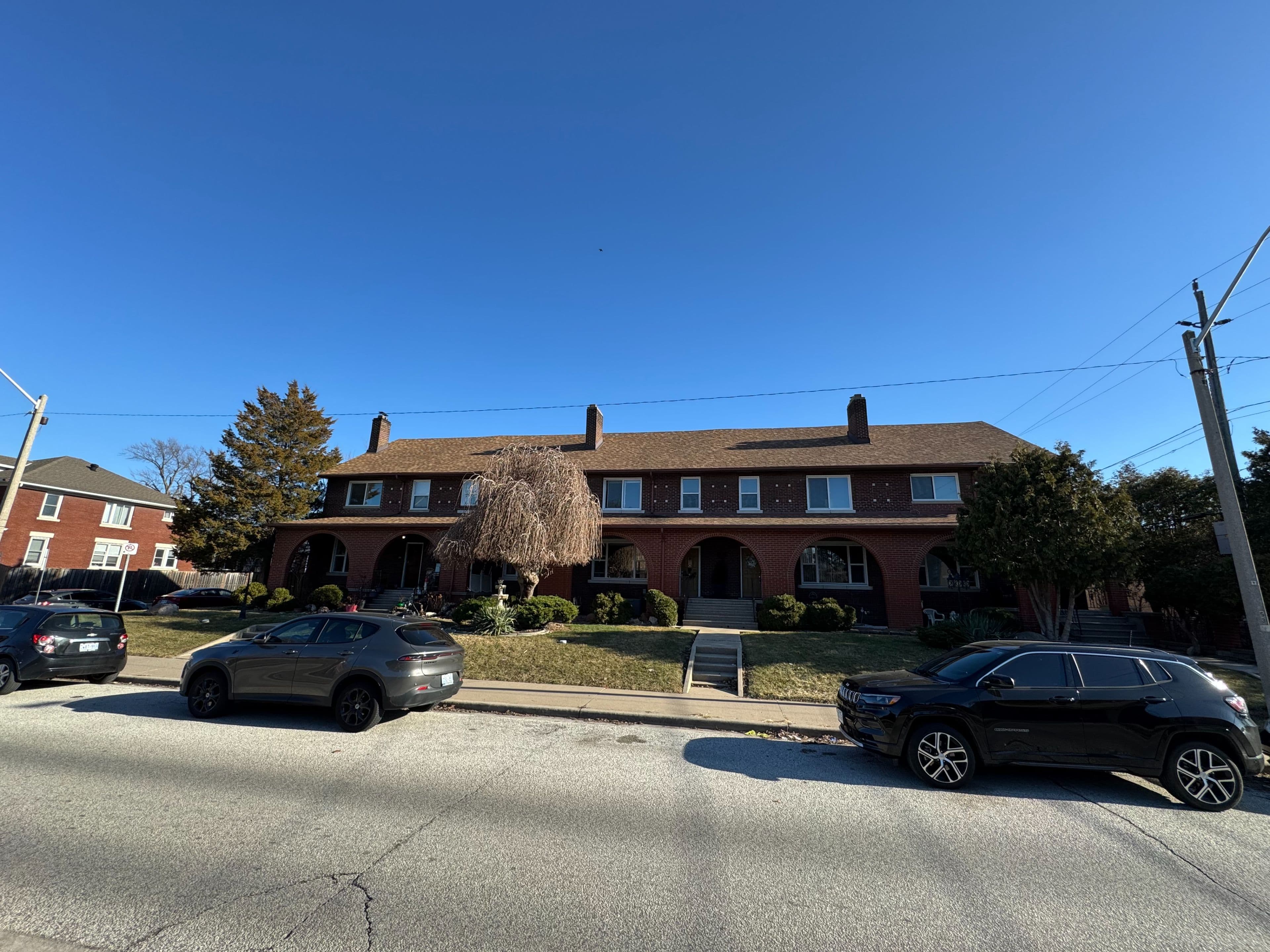 655-91 Giles Boulevard, Windsor, ON N9A 4E3