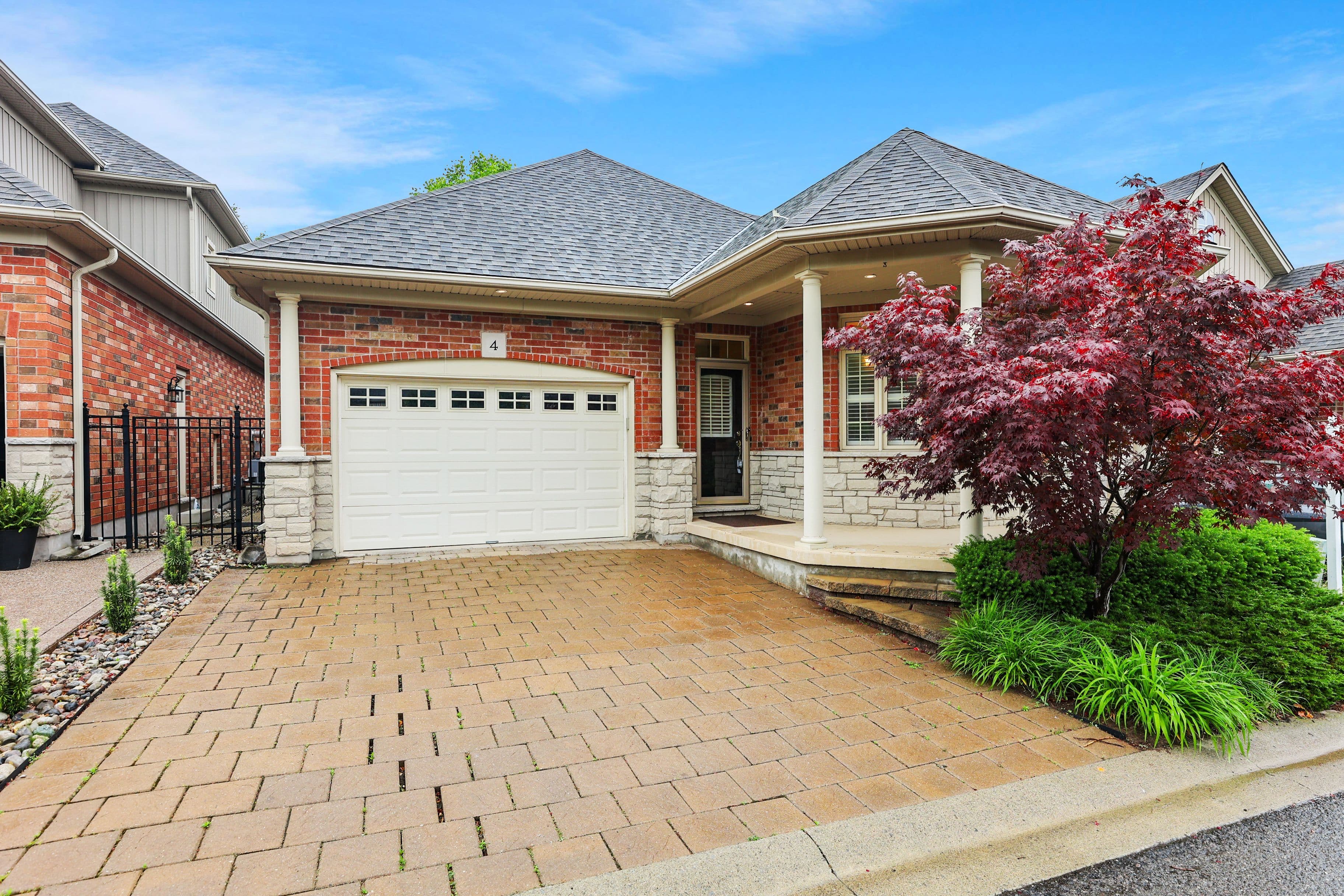 8 Muscat Drive 4, Grimsby, ON L3M 5S7