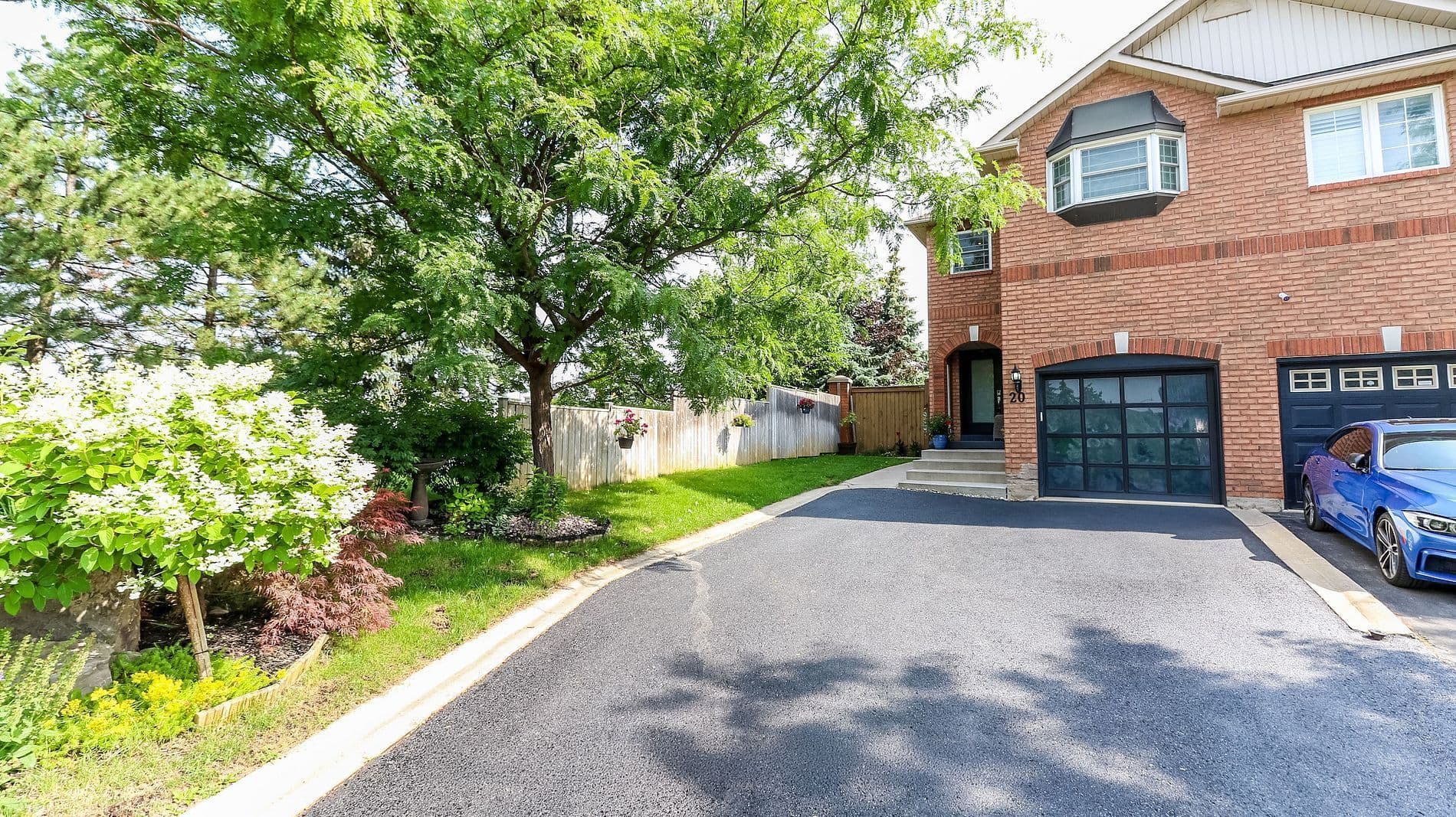 20 Manett Crescent, Brampton, ON L6X 4X4