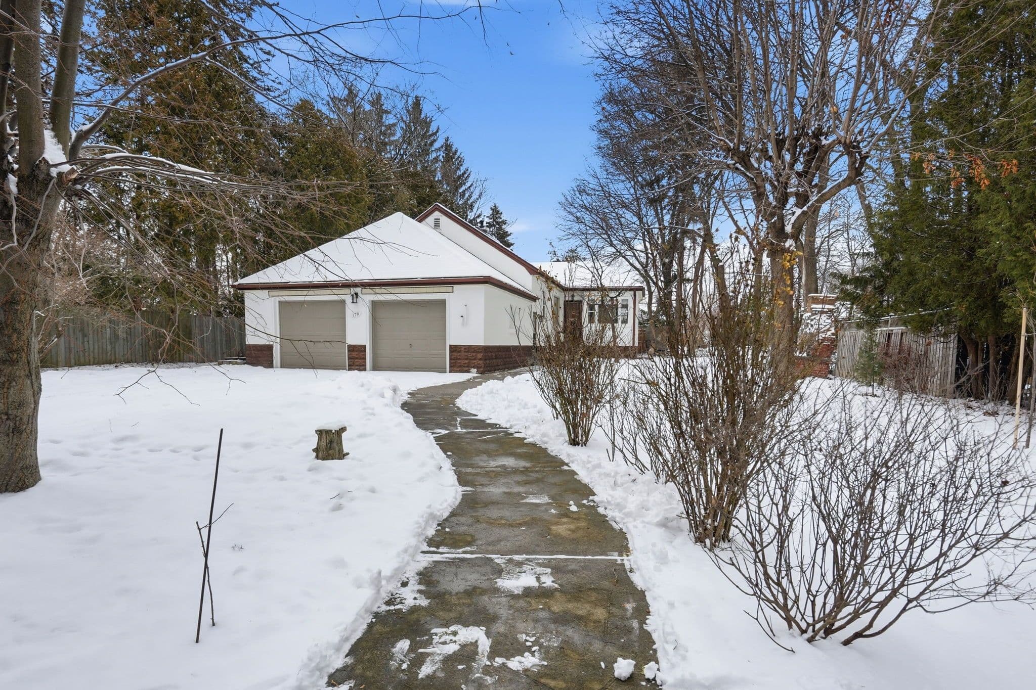 170 Dufferin Street, Hamilton, ON L8S 3N5