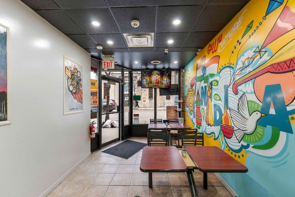 24 Simcoe Street N, Oshawa, ON L1H 8C1