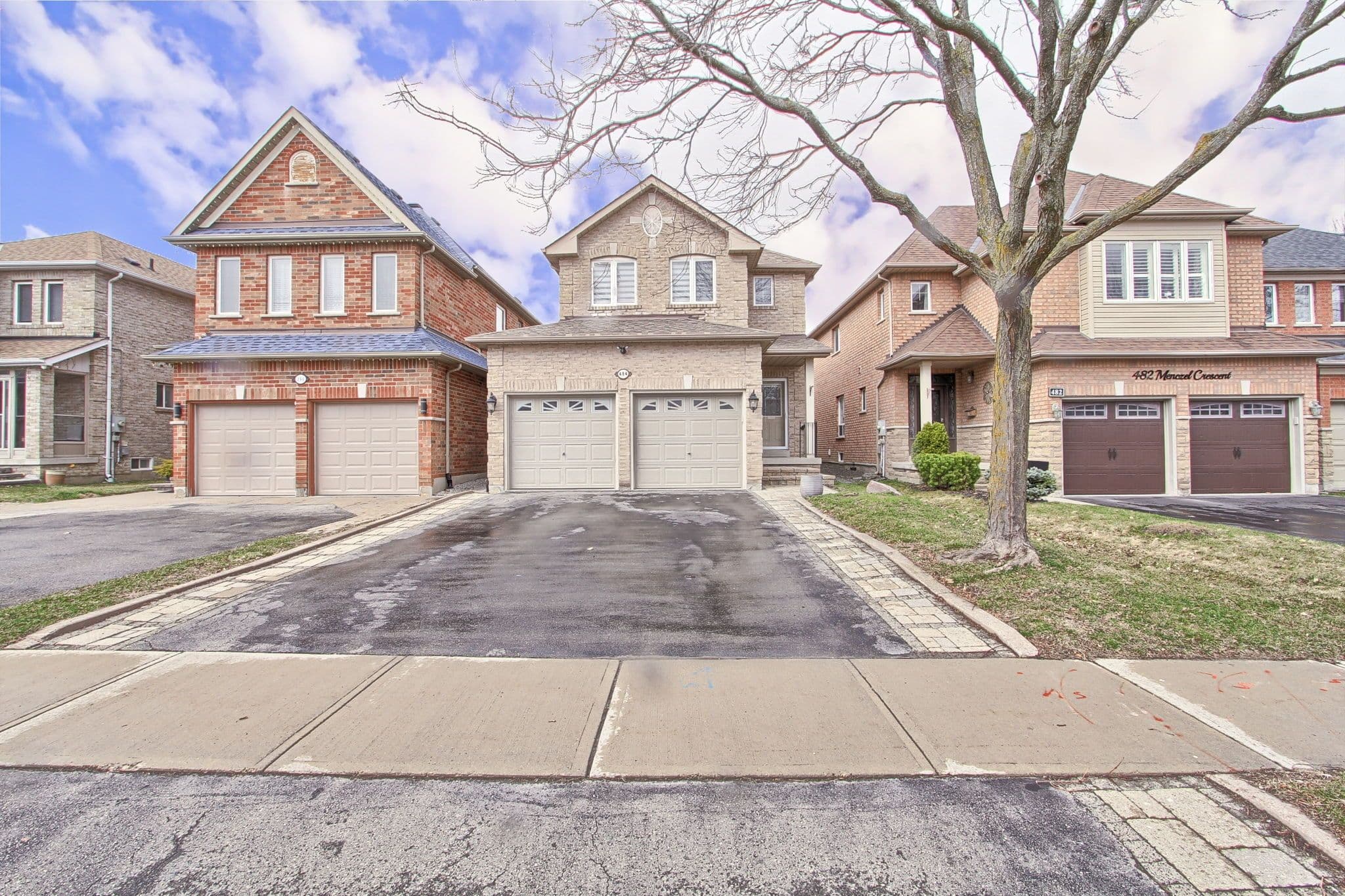 484 Menczel Crescent, Newmarket, ON L3X 2P6, Newmarket