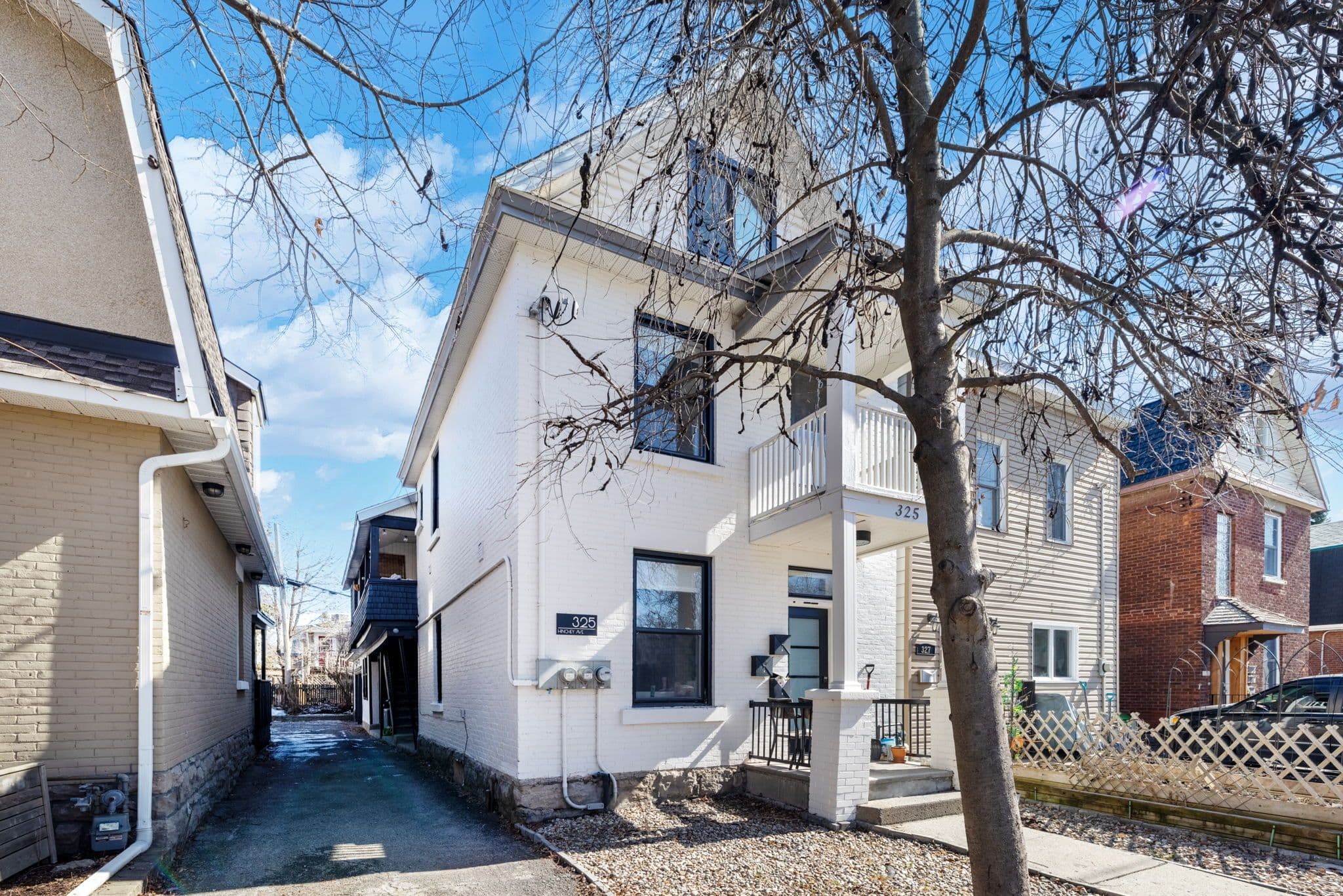 325 Hinchey Avenue B, West Centre Town, ON K1Y 1M1