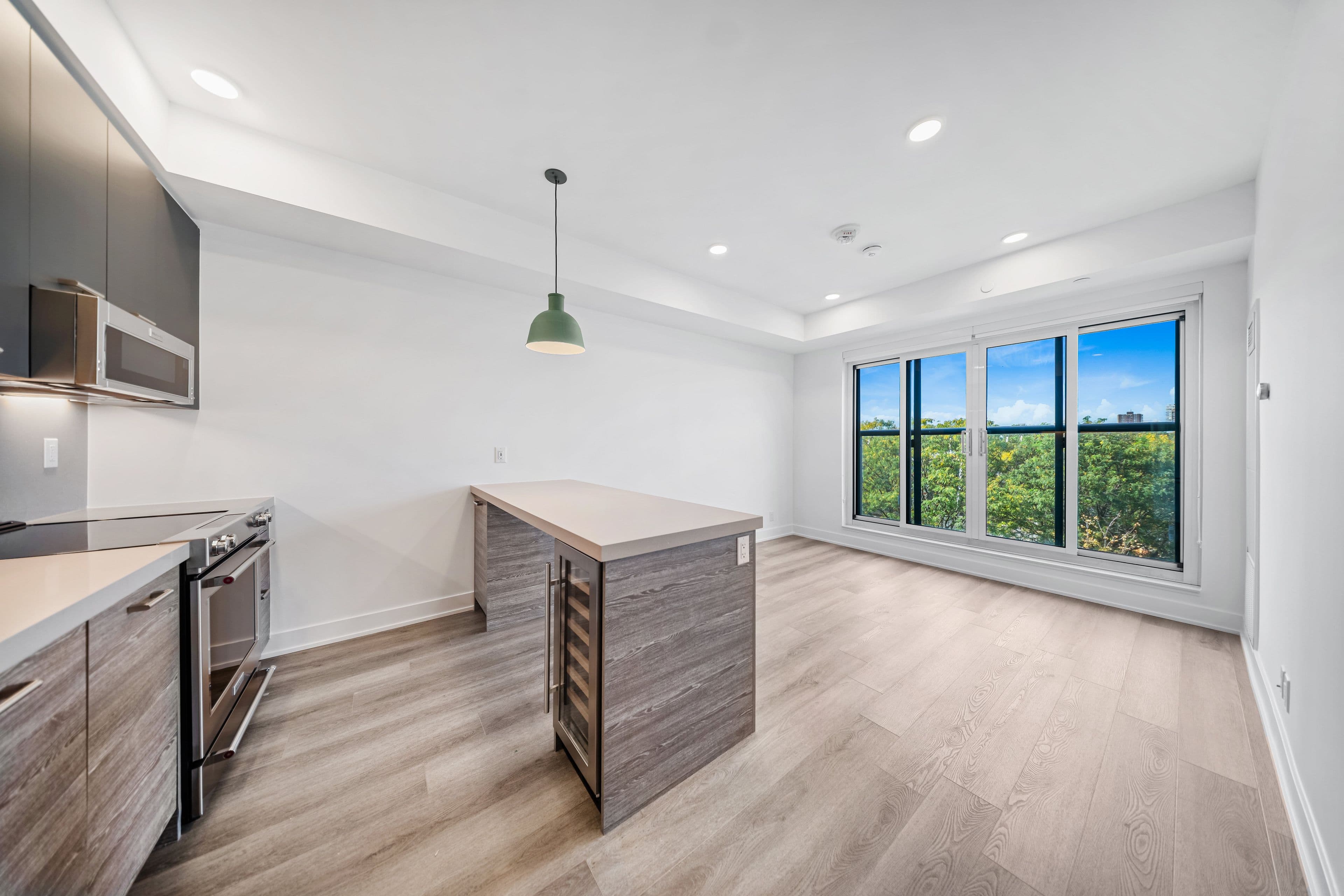 484 Spadina Avenue 310, Toronto C01, ON M5S 0E4