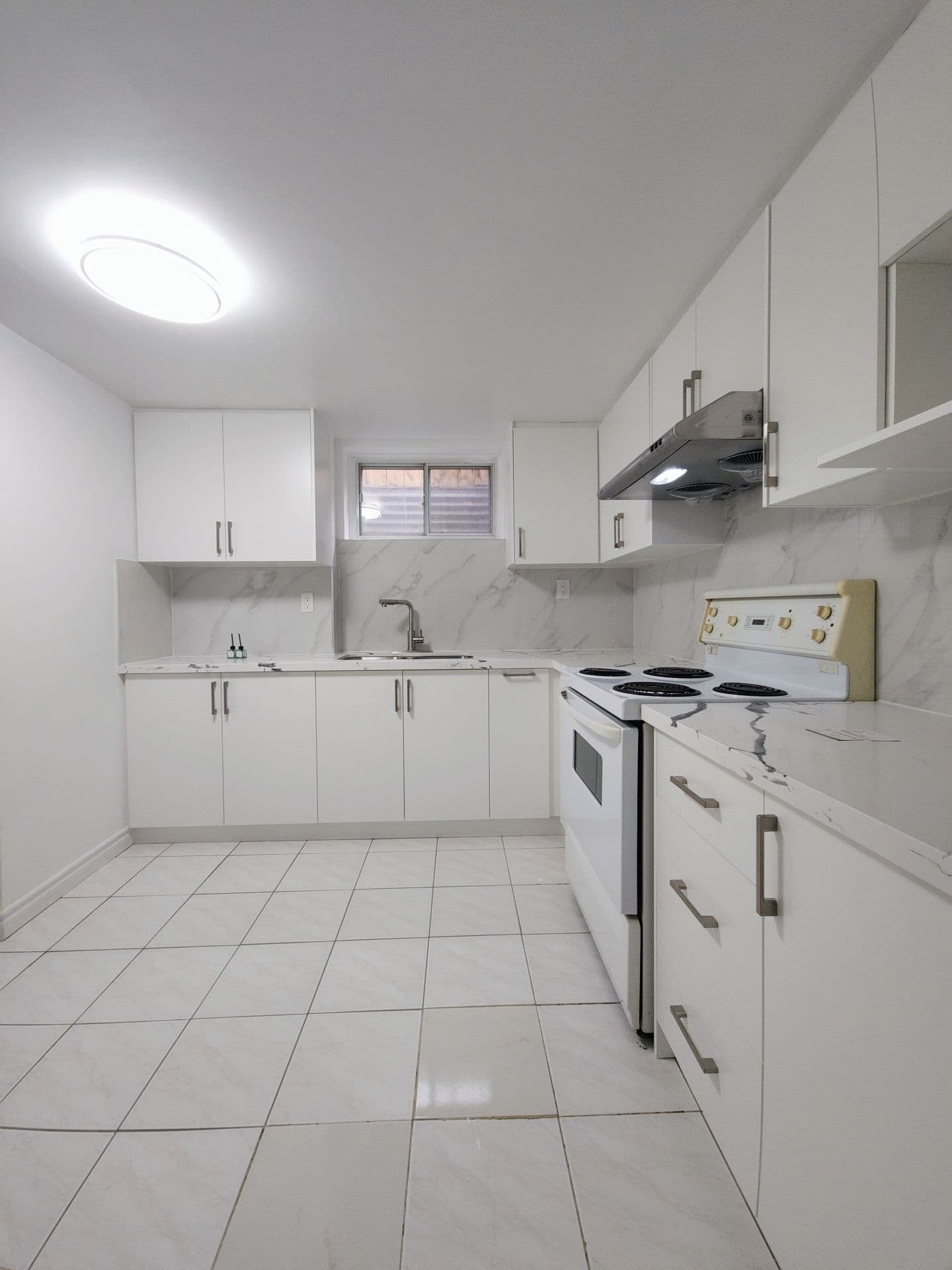 27 Macklingate Court, Toronto E07, ON M1V 1A2