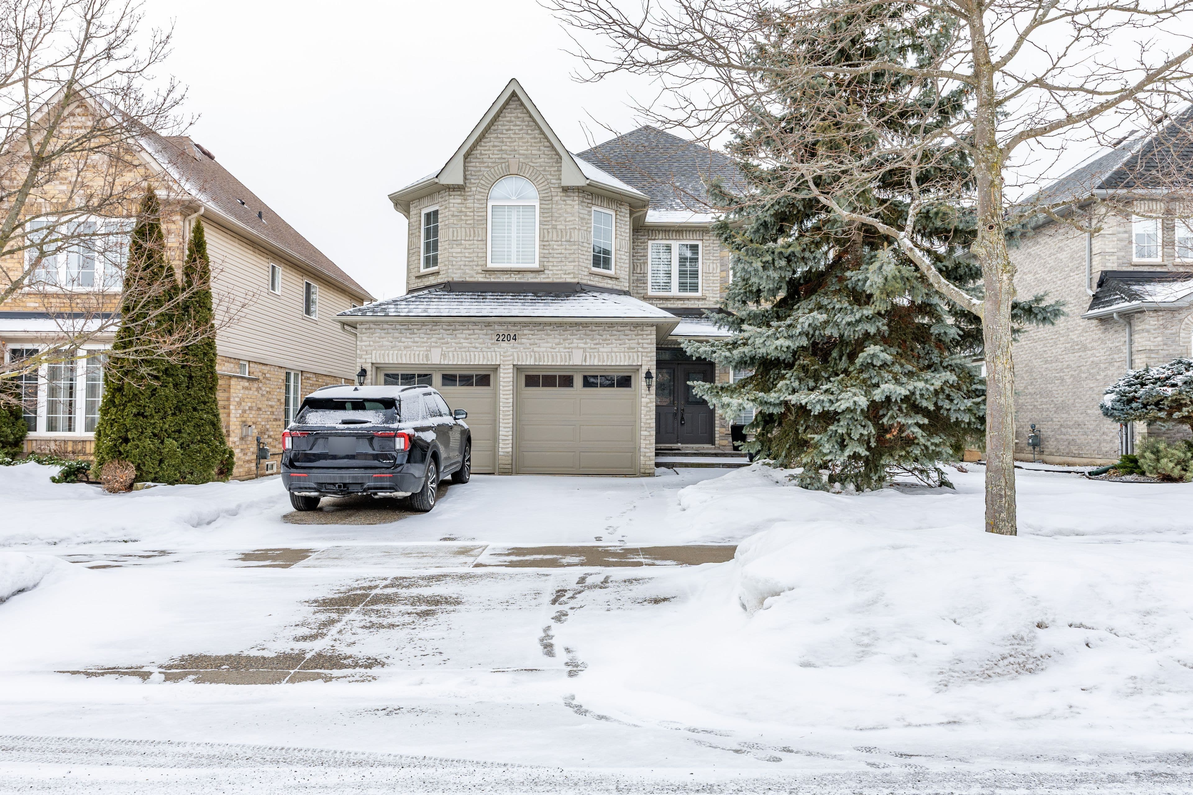 2204 Snead Road, Burlington, ON L7M 4X1