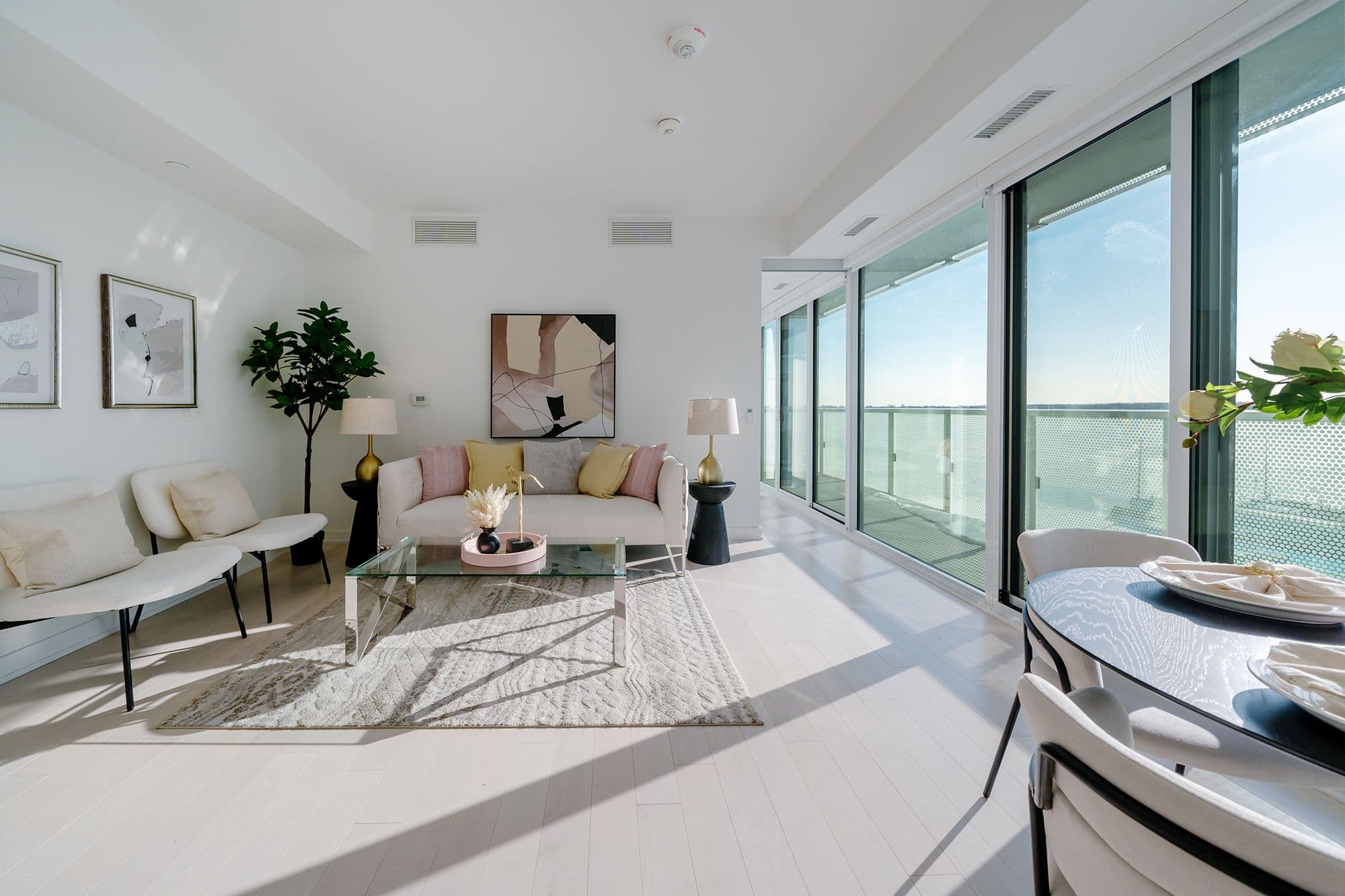 15 Queens Quay E 711, Toronto C08, ON M5E 0C5