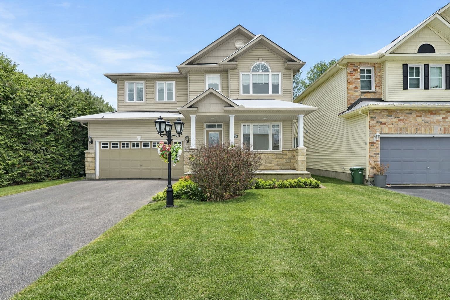 145 Arrowwood Drive, Stittsville - Munster - Richmond, ON K2S 2G3