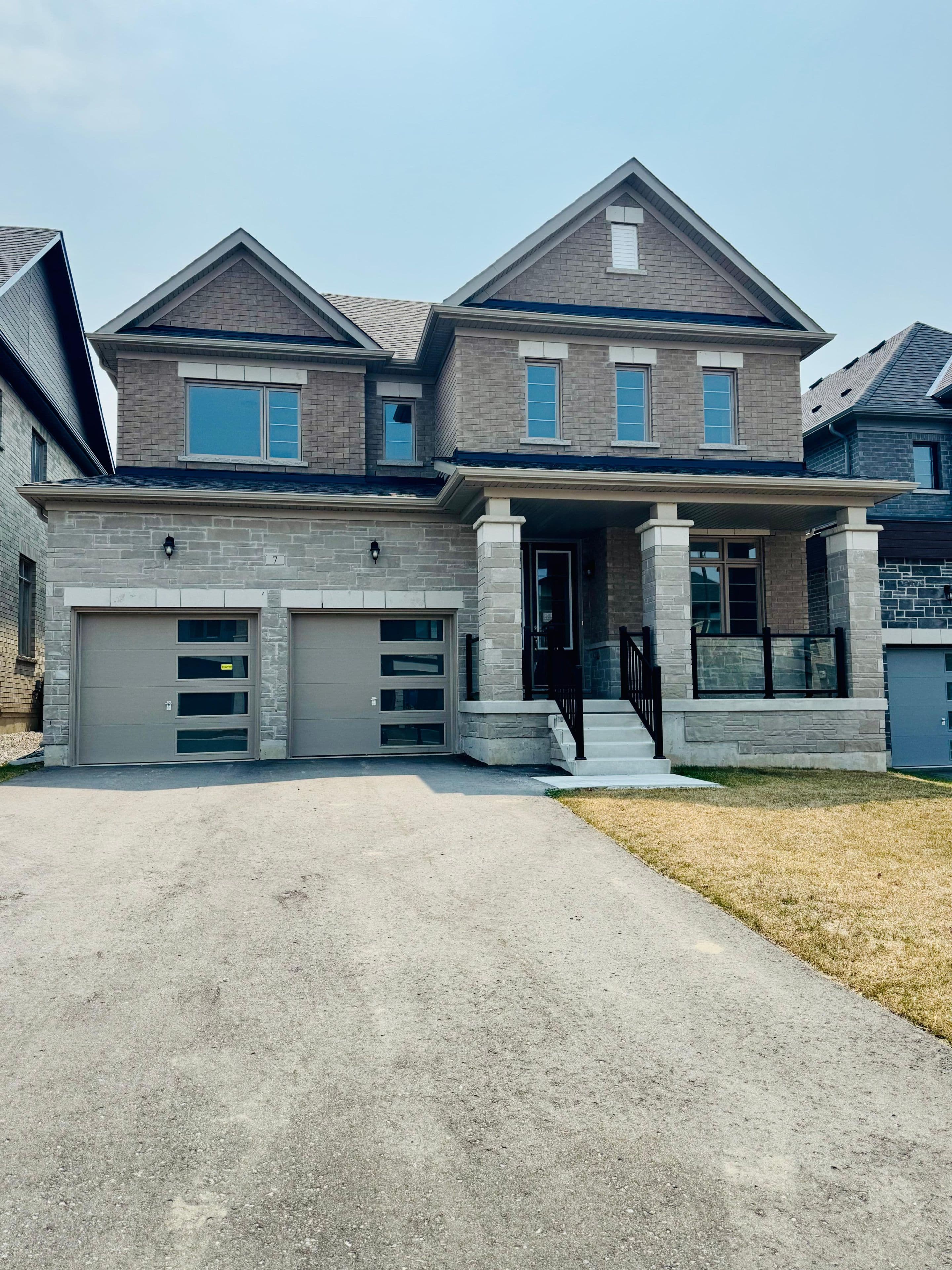 7 Daffodil Road, Springwater, ON L9X 2C5