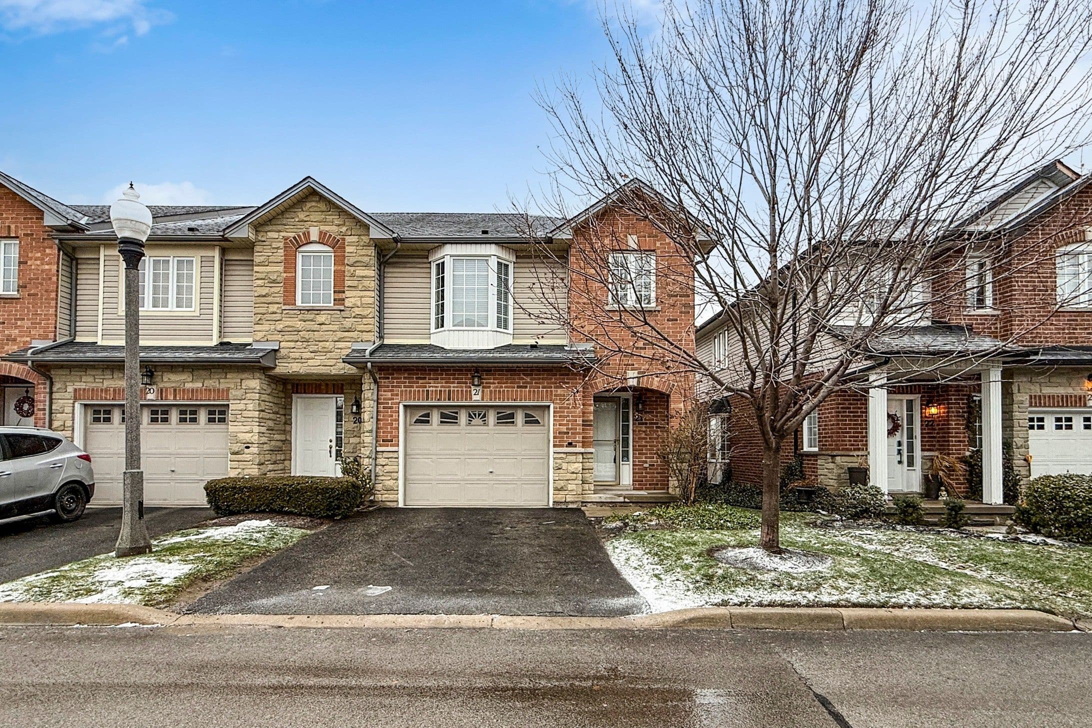 232 Stonehenge Drive 21, Hamilton, ON L9K 1R5