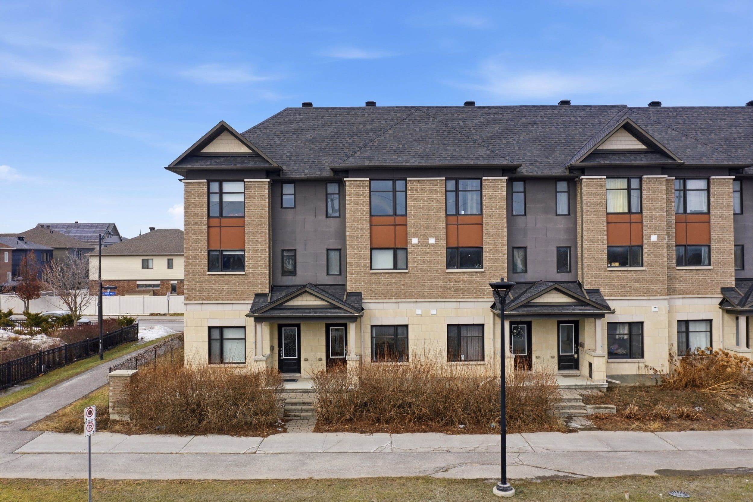 528 Silvertip Lane, Kanata, ON K2T 0H7